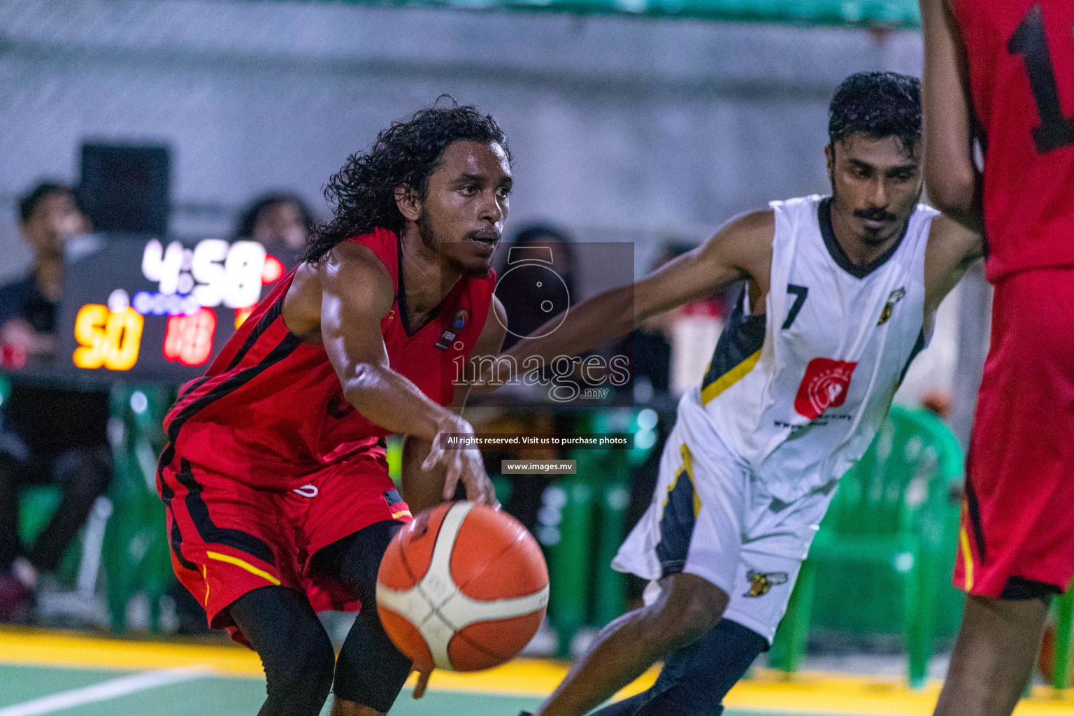 Finals of Weekend League 2021 was held on Monday, 6th December 2021, at Ekuveni Outdoor Basketball court Photos: Ismail Thoriq / images.mv