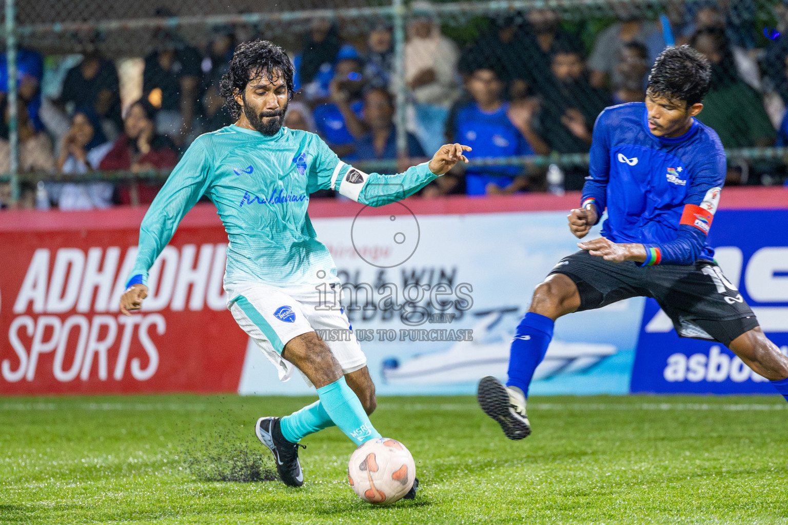 Team FENAKA vs MSRC (Maldivian) in Day 8 of Club Maldives Cup 2025 was held in Rehendhi Futsal Ground, Hulhumale', Maldives on Wednesday, 8th October 2025.
Photos: Ismail Thoriq / images.mv