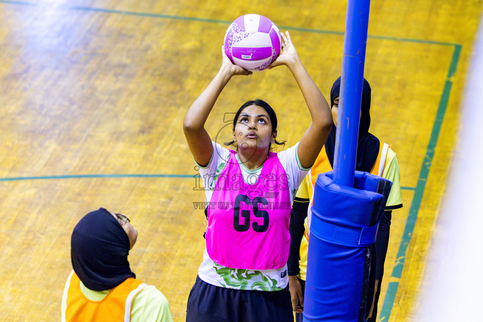 KYRC vs Sports Club Shining Star in Day 10 of National Netball Tournament 2025 held in Social Center at Male', Maldives on Tuesday, 27th May 2025. Photos: Nausham Waheed / images.mv