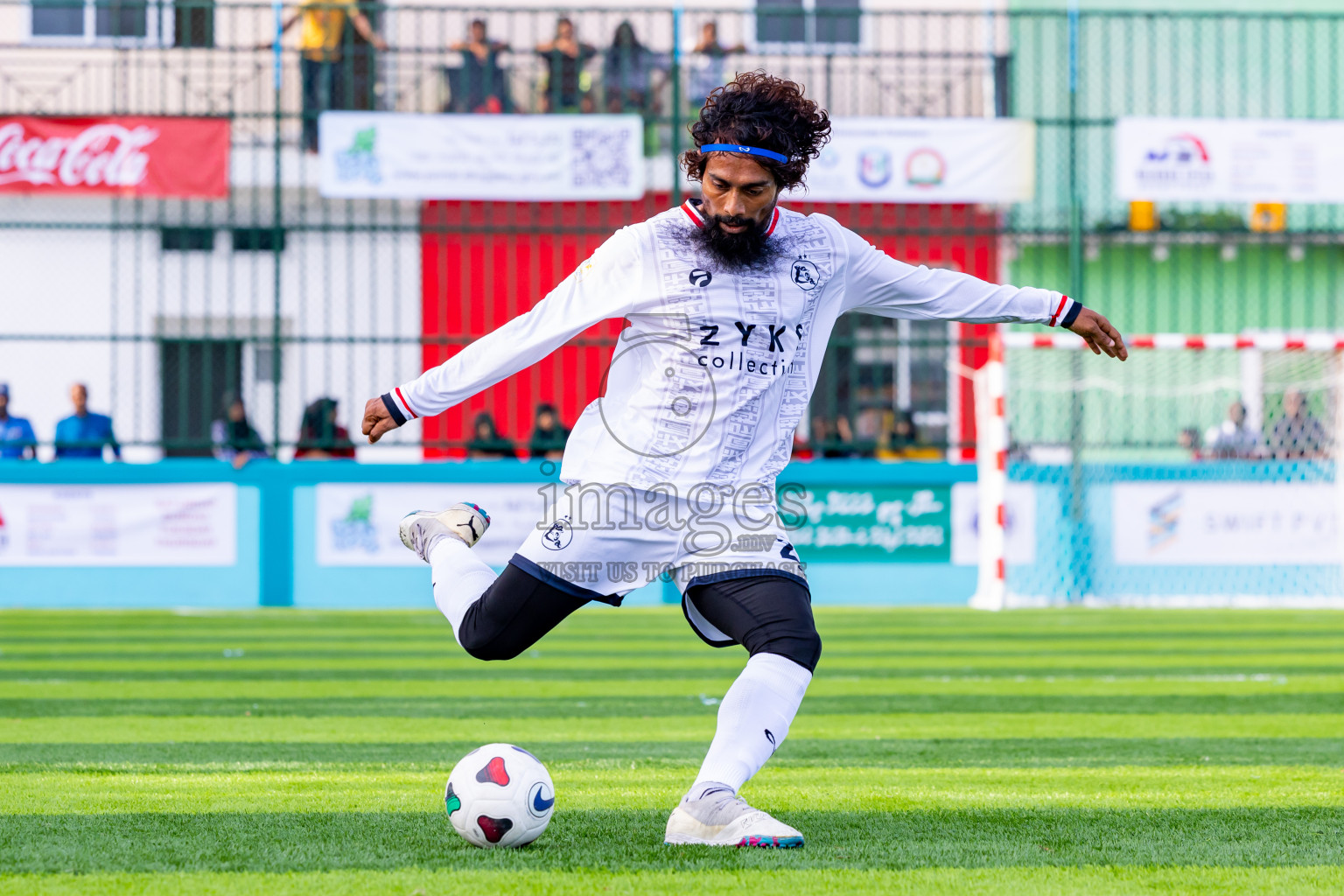 Kovigoani vs Dee Ess Kay in Day 2 of Laamehi Dhiggaru Ekuveri Futsal Challenge 2024 was held on Saturday, 27th July 2024, at Dhiggaru Futsal Ground, Dhiggaru, Maldives Photos: Nausham Waheed / images.mv