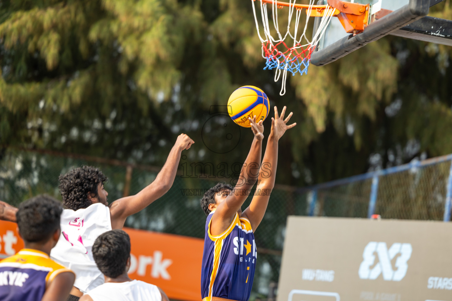 Day 1 of MILO Ramadan 3x3 Challenge 2024 was held in Ekuveni Outdoor Basketball Court at Male', Maldives on Tuesday, 12th March 2024. 
Photos: Ismail Thoriq / images.mv