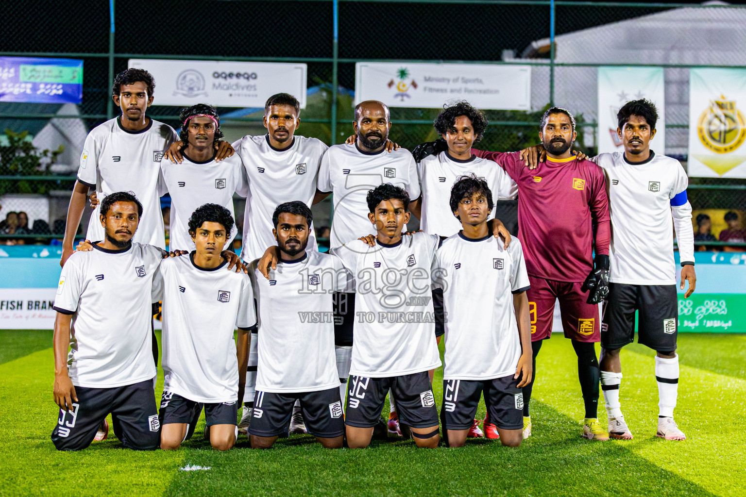 Dee Cee Jay SC vs Comienzo FC in Day 2 of Laamehi Dhiggaru Ekuveri Futsal Challenge 2025 was held on Friday, 25th July 2025, at Dhiggaru Futsal Ground, Dhiggaru, Maldives Photos: Areef Adam / images.mv
