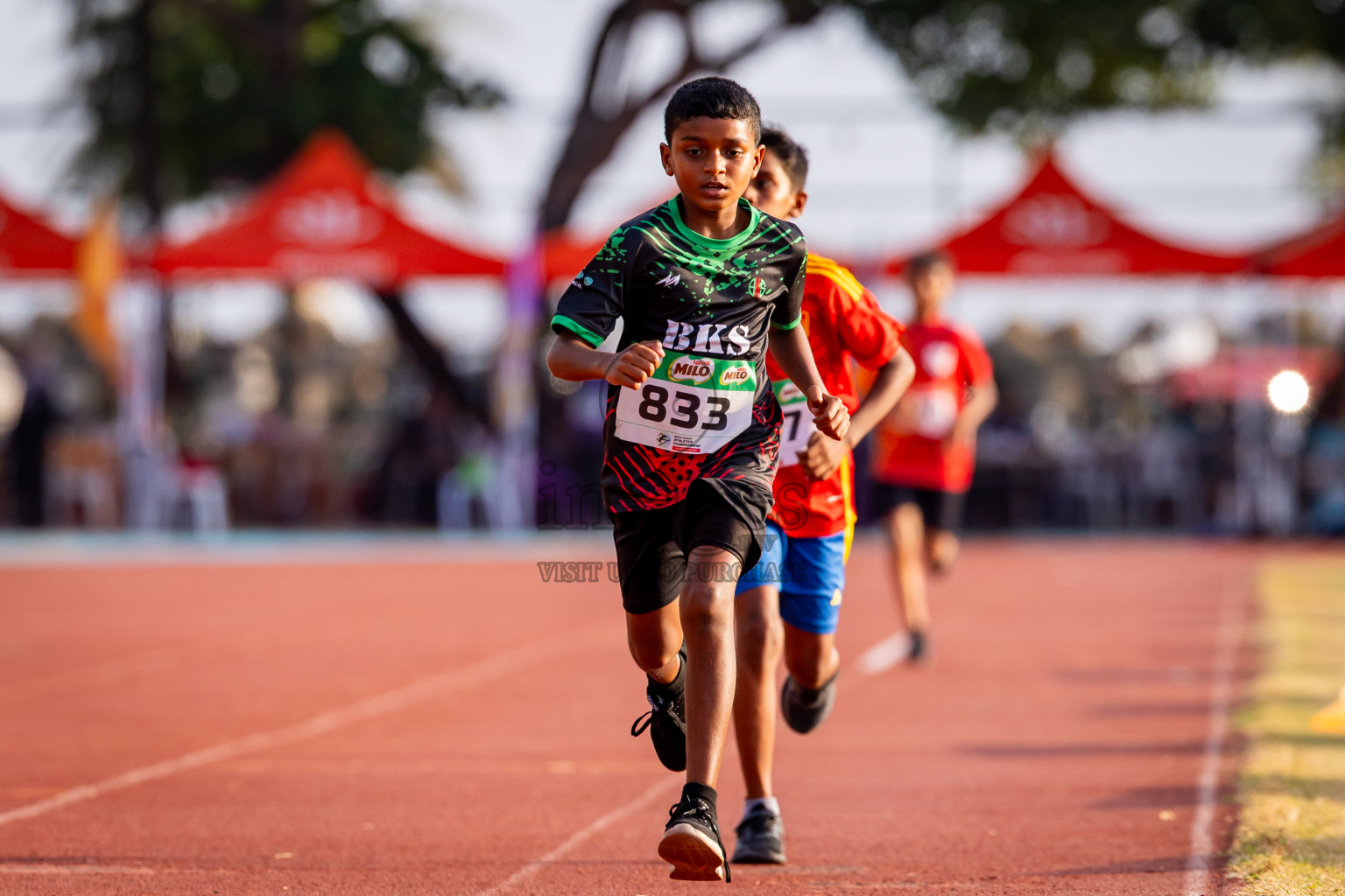 Day 3 of Inter-school Athletics Championship 2025 held in Ekuveni Synthetic Track, Male', Maldives on Wednesday, 08th October 2025. Photos by: Nausham Waheed / Images.mv