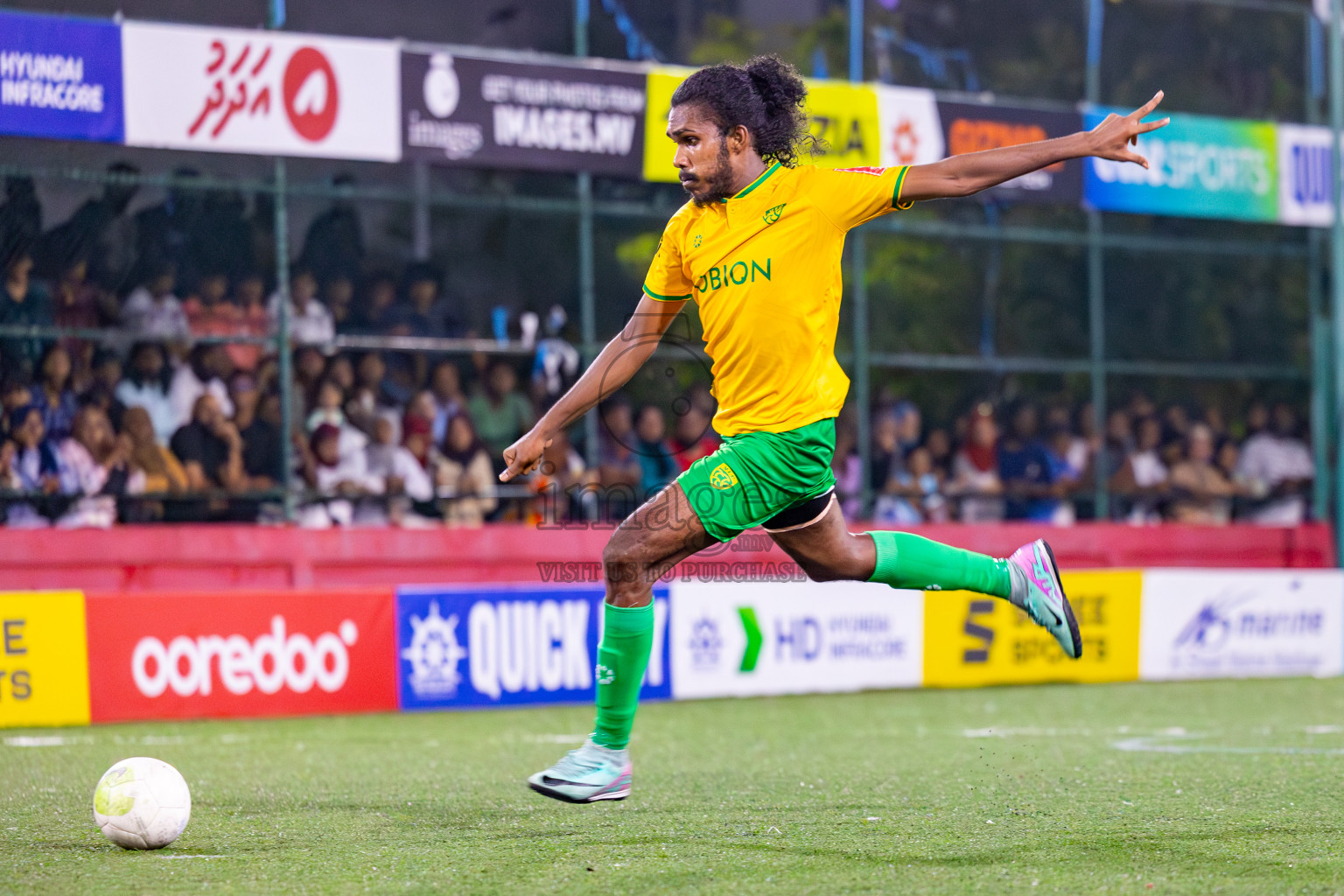 GA Gemanafushi vs GDh Vaadhoo on Day 35 of Golden Futsal Challenge 2024 was held on Tuesday, 20th February 2024, in Hulhumale', Maldives
Photos: Mohamed Mahfooz Moosa, / images.mv