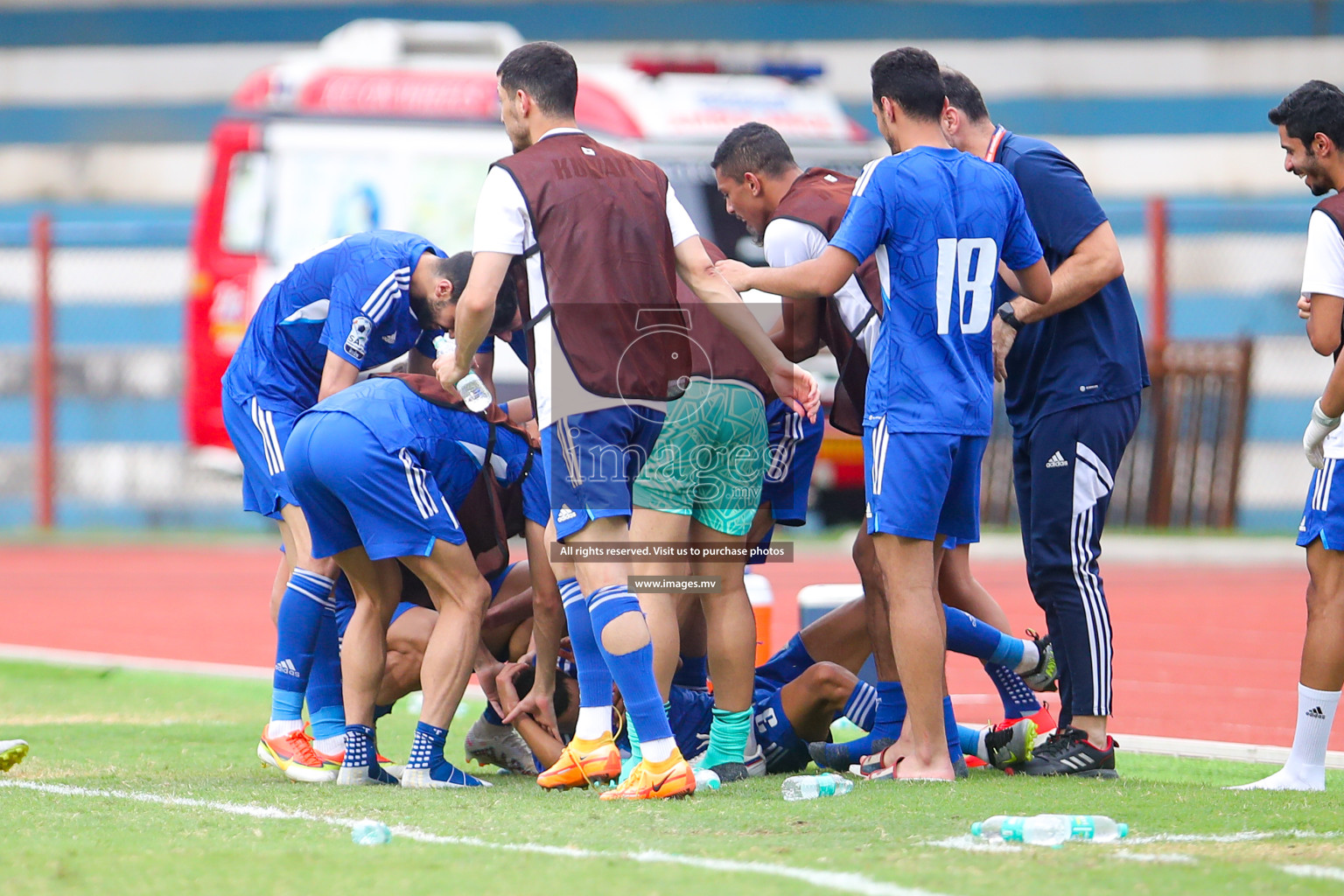 Kuwait vs Bangladesh in the Semi-final of SAFF Championship 2023 held in Sree Kanteerava Stadium, Bengaluru, India, on Saturday, 1st July 2023. Photos: Nausham Waheed, Hassan Simah / images.mv