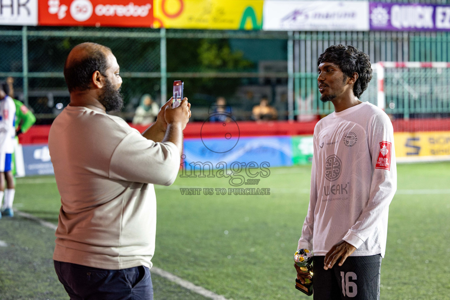 Th. Omadhoo VS Th. Thimarafushi in Day 18 of Golden Futsal Challenge 2025 was held on Wednesday, 22nd January 2025, in Hulhumale', Maldives. Photos: Nausham Waheed / images.mv