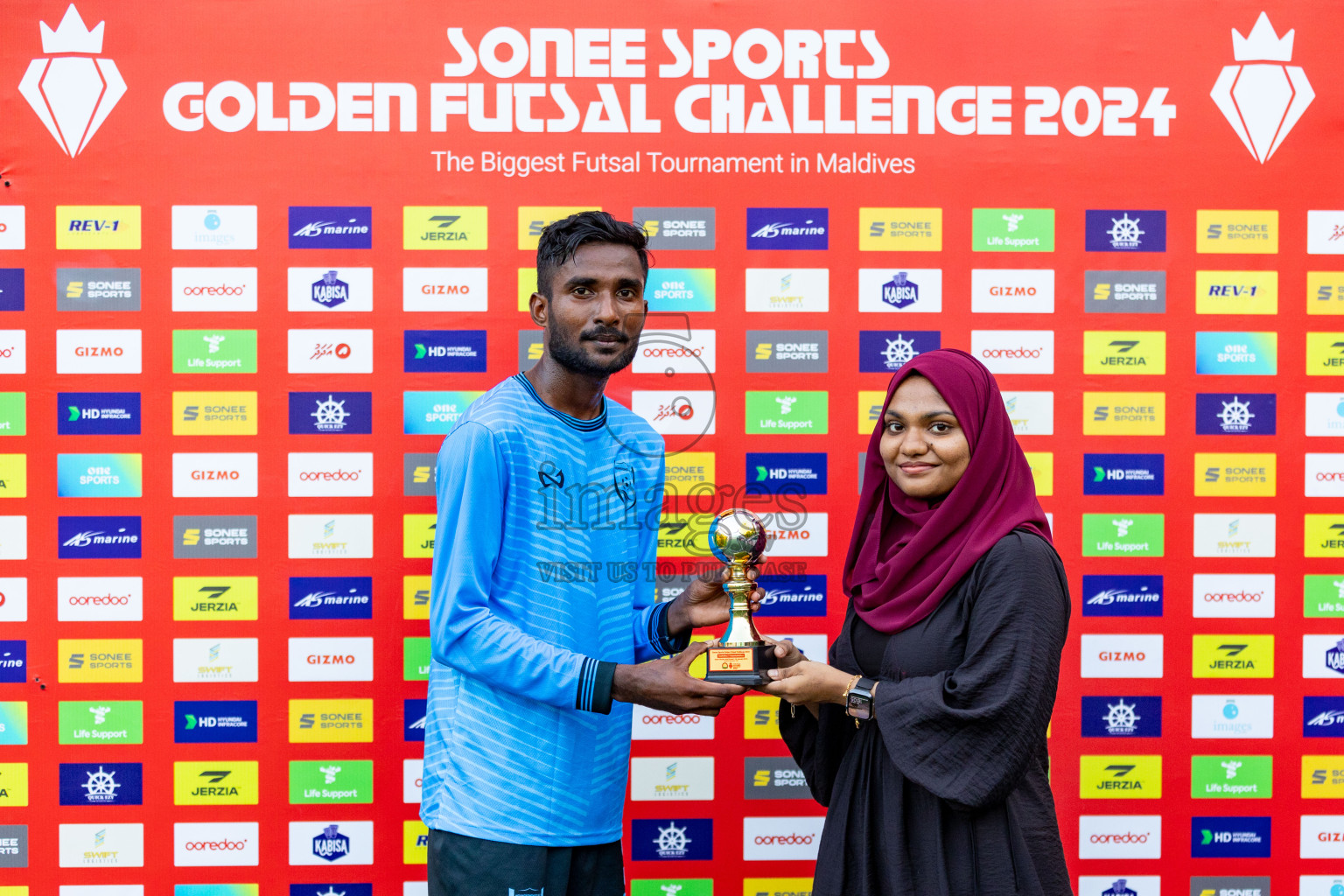 GDh. Gadhdhoo  VS  GDh. Hoandedhdhoo in Day 12 of Golden Futsal Challenge 2024 was held on Friday, 26th January 2024, in Hulhumale', Maldives 
Photos: Hassan Simah / images.mv