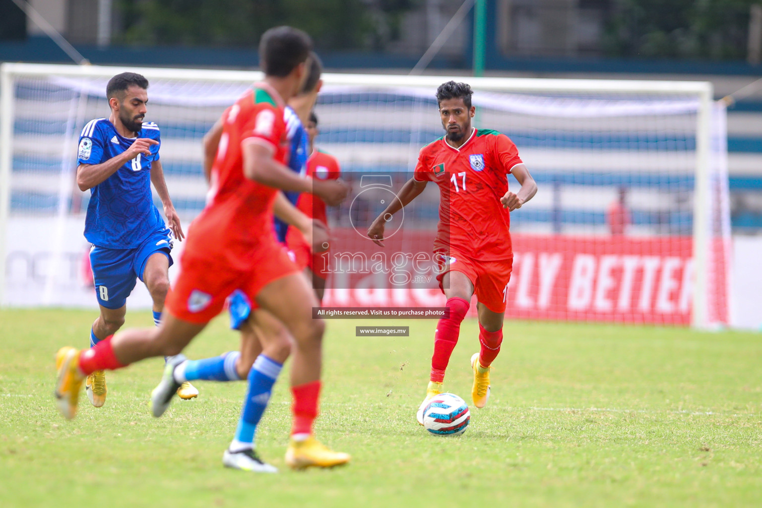 Kuwait vs Bangladesh in the Semi-final of SAFF Championship 2023 held in Sree Kanteerava Stadium, Bengaluru, India, on Saturday, 1st July 2023. Photos: Nausham Waheed, Hassan Simah / images.mv