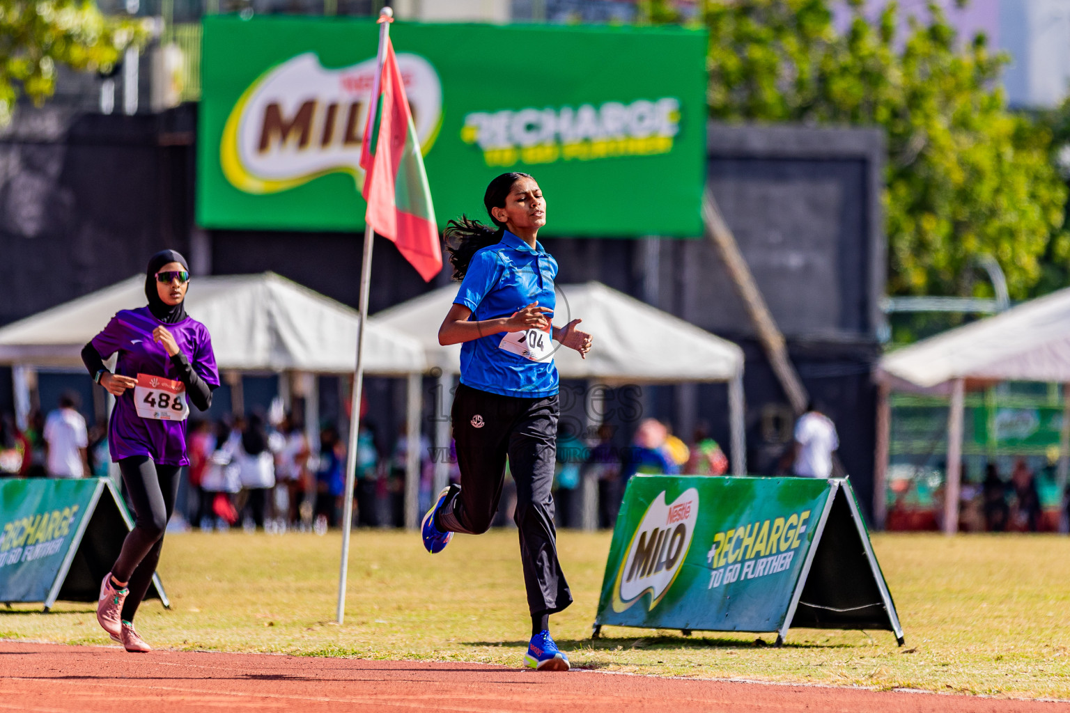 Day 3 of Inter-school Athletics Championship 2025 held in Ekuveni Synthetic Track, Male', Maldives on Wednesday, 08th October 2025. Photos by: Areef Adam / Images.mv