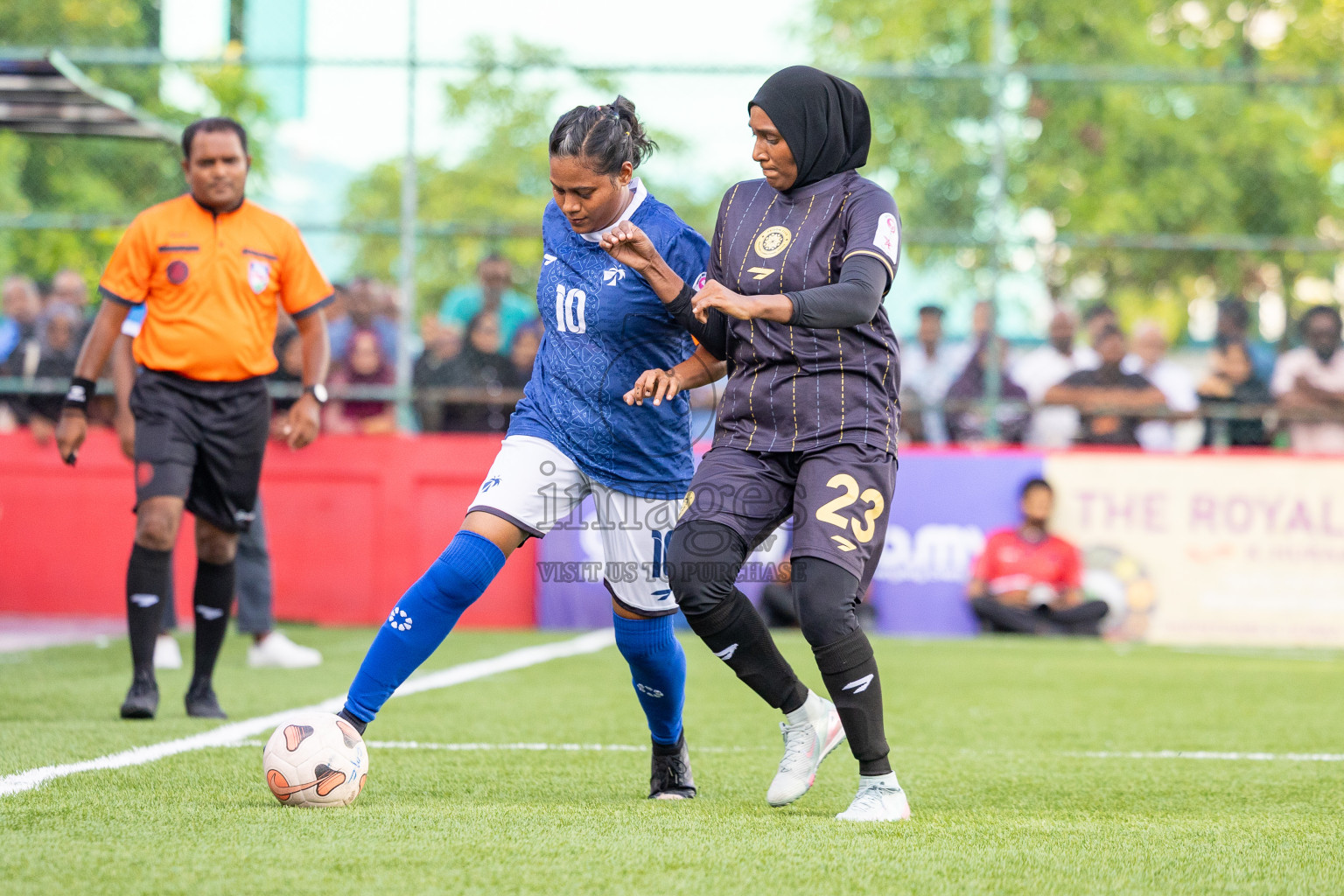 Prison Club vs Team MACL in Eighteen Thirty Classic of Club Maldives 2025 was held in Rehendhi Futsal Ground, Hulhumale', Maldives on Tuesday, 16th September 2025. Photos: Mohamed Mahfooz Moosa / images.mv