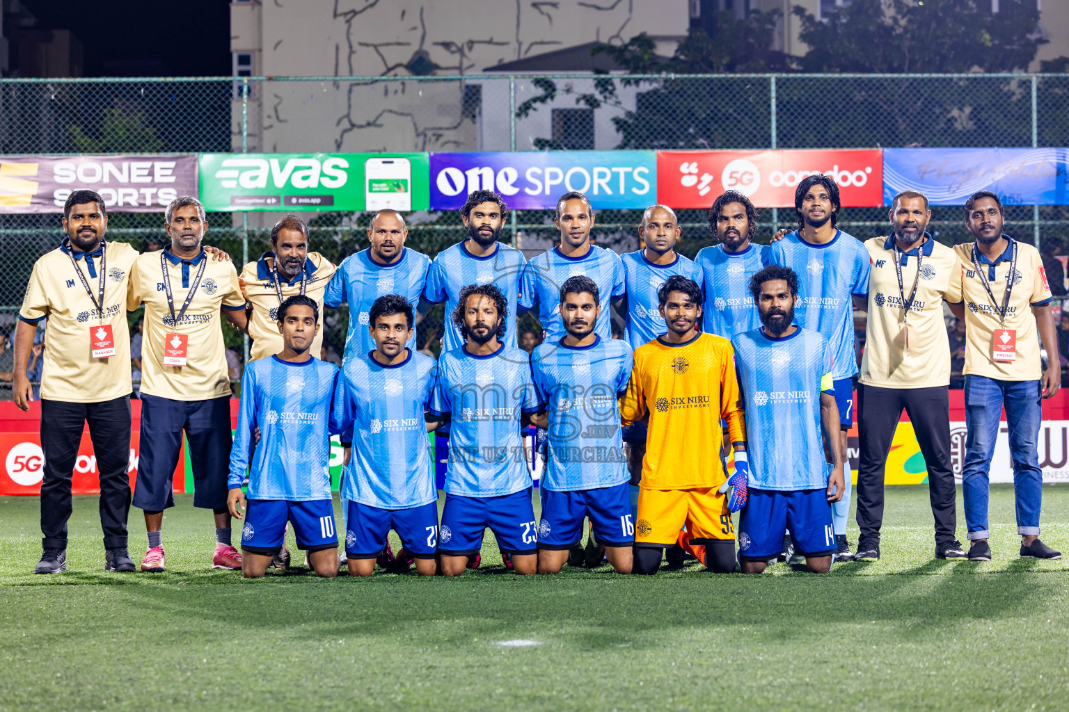 M Maduvvari VS M Dhiggaru in Day 8 of Golden Futsal Challenge 2025 was held on Sunday, 12th January 2025, in Hulhumale', Maldives Photos: Nausham Waheed , Ismail Thoriq / images.mv