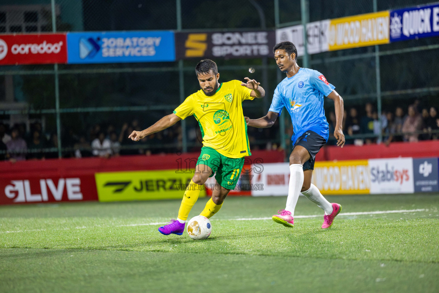 GDh. Fiyoaree VS GDh. Vaadhoo in Day 7 of Golden Futsal Challenge 2025 was held on Saturday, 11th January 2025, in Hulhumale', Maldives Photos: Hassan Simah / images.mv