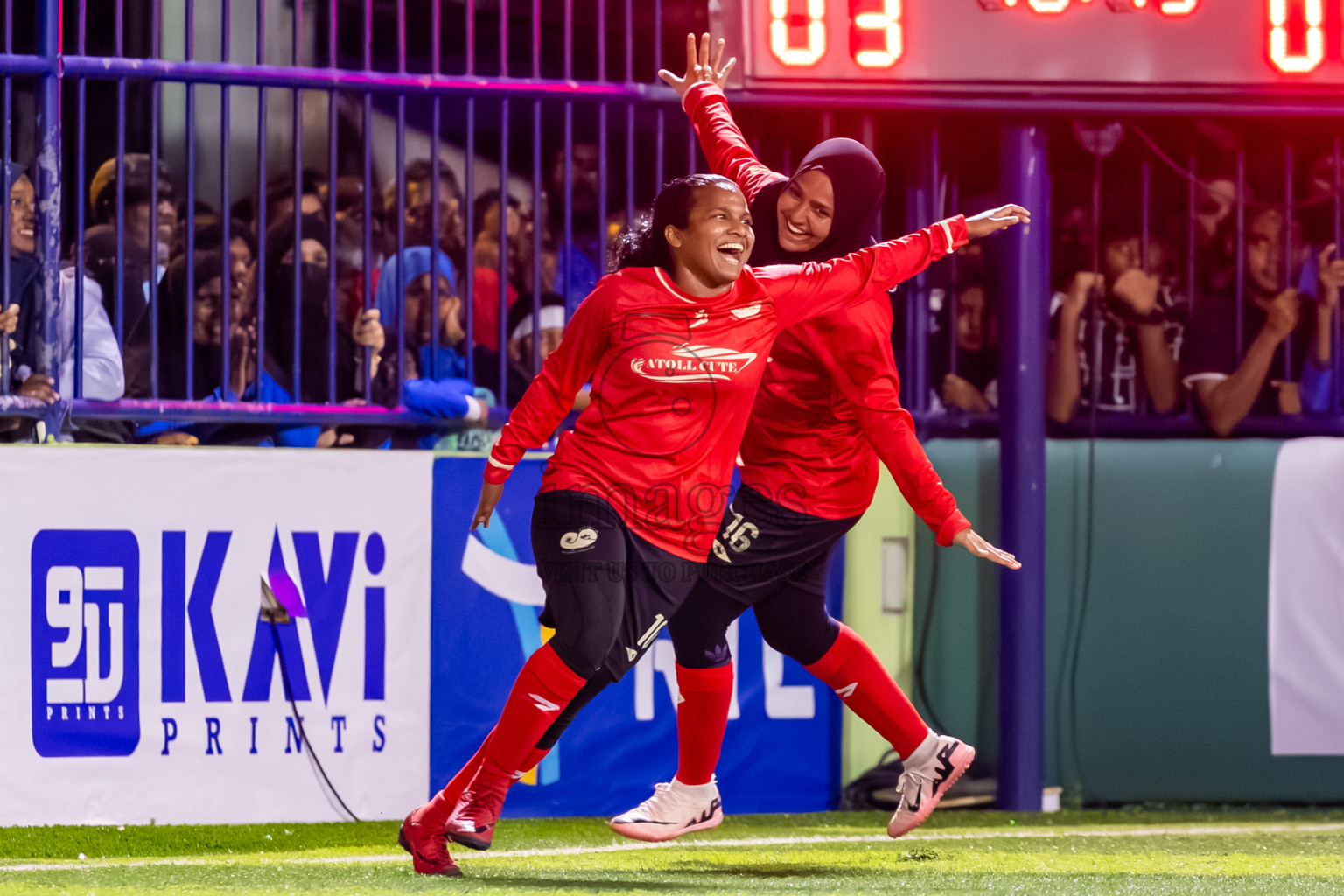 Goidhoo vs Dhonfan in the finals of Better in Baa Futsal Fiesta 2025 woman's division held in B. Eydhafushi, Maldives on Monday, 17th November 2025. Photos: Nausham Waheed / images.mv
