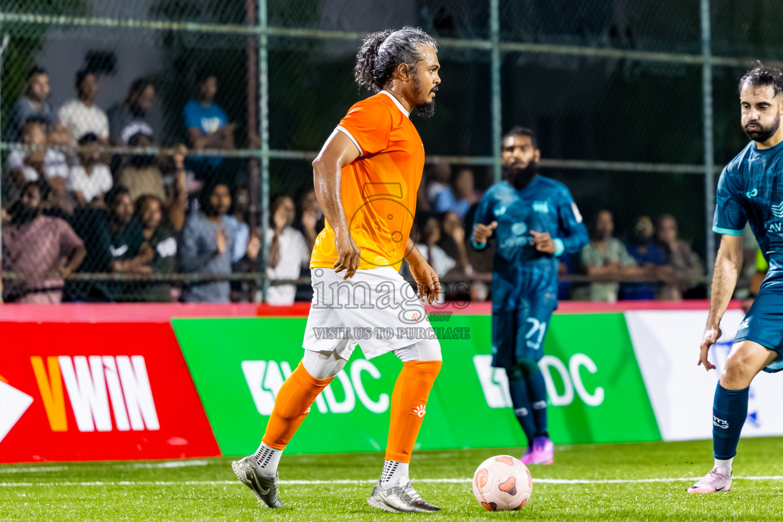 MPL vs Dhiraagu in Day 3 of Club Maldives Cup 2025 was held in Rehendi Futsal Ground, Hulhumale', Maldives on Tuesday, 30th September 2025. Photos: Nausham Waheed / images.mv