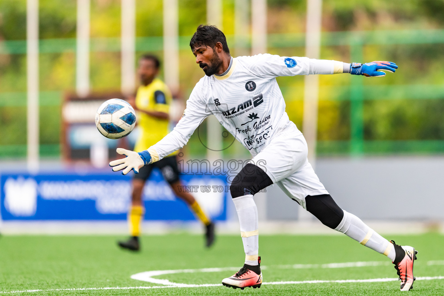 JT Sports vs Kanmathi Juniors from Final of Manadhoo Council Cup 2024 in N Manadhoo Maldives on Tuesday, 27th February 2023. Photos: Nausham Waheed / images.mv