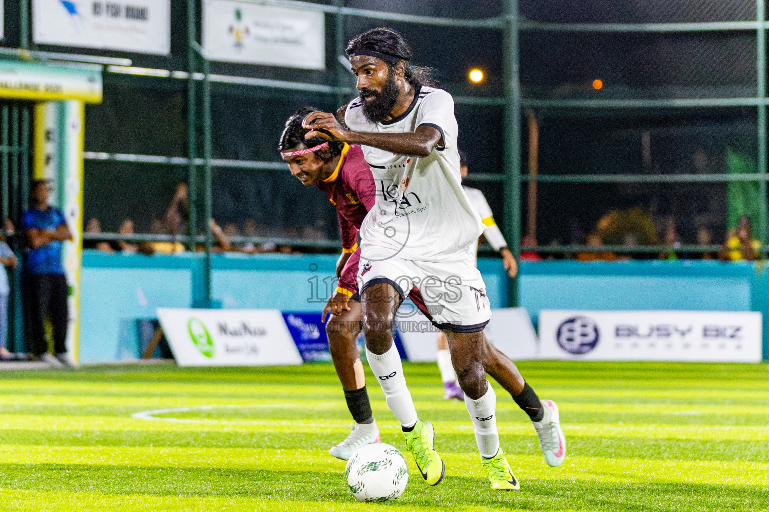 Ifhaams vs Comienzo fc in Semi Finals of Laamehi Dhiggaru Ekuveri Futsal Challenge 2025 was held on Sunday, 27th July 2025, at Dhiggaru Futsal Ground, Dhiggaru, Maldives Photos: Nausham Waheed  / images.mv