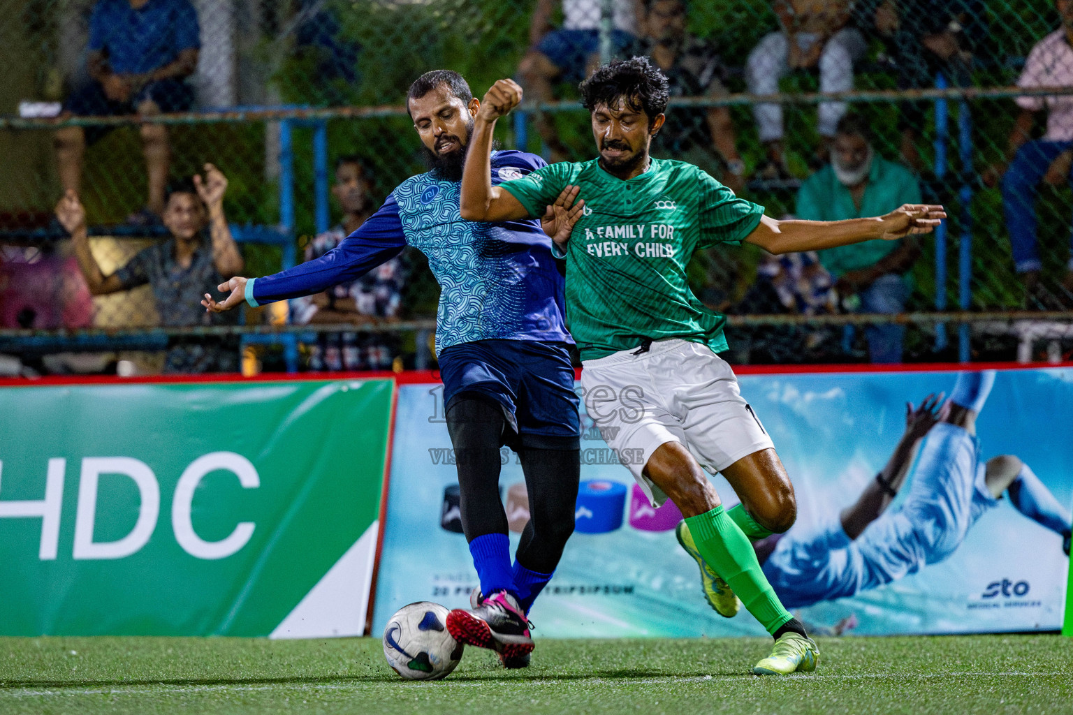 TEAM BADHAHI vs THAULEEMEE GULHUN in Club Maldives Classic 2024 held in Rehendi Futsal Ground, Hulhumale', Maldives on Monday, 16th September 2024. Photos: Shu / images.mv