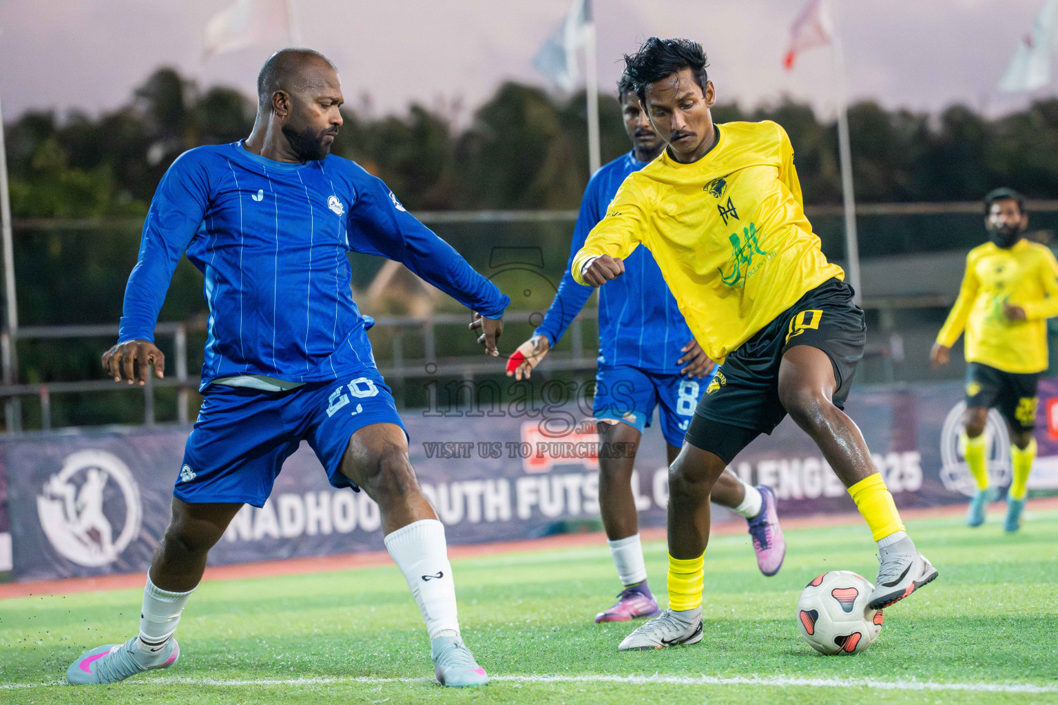 Kanmathi SC VS Laamu Blues in Day 1 - Fonadhoo Youth Futsal Challenge 2025 was held in Fonadhoo Futsal Stadium, L. Fonadhoo, Maldives on Sunday, 26th October 2025 Photos: Arif Rasheed / images.mv