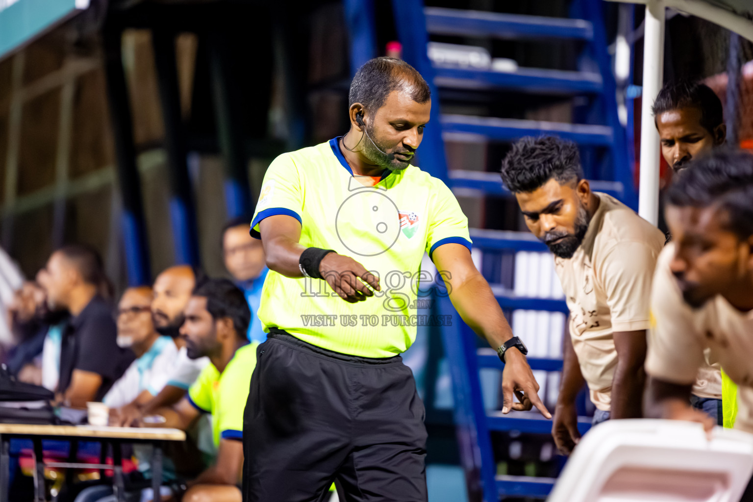 Dhonfan vs Eydhafushi in Day 4 of Better in Baa Futsal Fiesta 2025 Men's division held in B. Eydhafushi, Maldives on Saturday, 8th November 2025. Photos: Nausham Waheed / images.mv