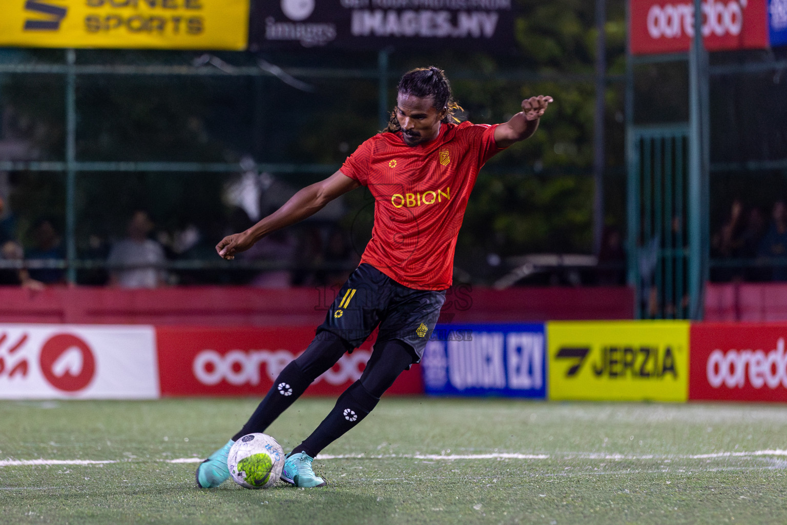 H.Dh Naivaadhoo vs H.Dh Kulhudhuffushi in Day 6 of Golden Futsal Challenge 2024 was held on Saturday, 20th January 2024, in Hulhumale', Maldives Photos: Mohamed Mahfooz Moosa / images.mv