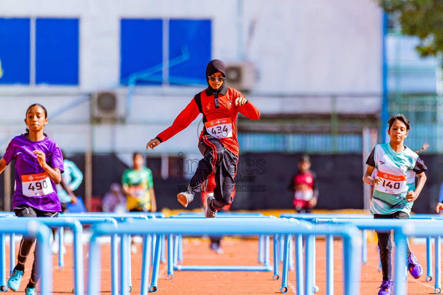Day 2 of Inter-school Athletics Championship 2025 held in Ekuveni Synthetic Track, Male', Maldives on Tuesday, 07th October 2025. Photos by: Areef Adam / Images.mv