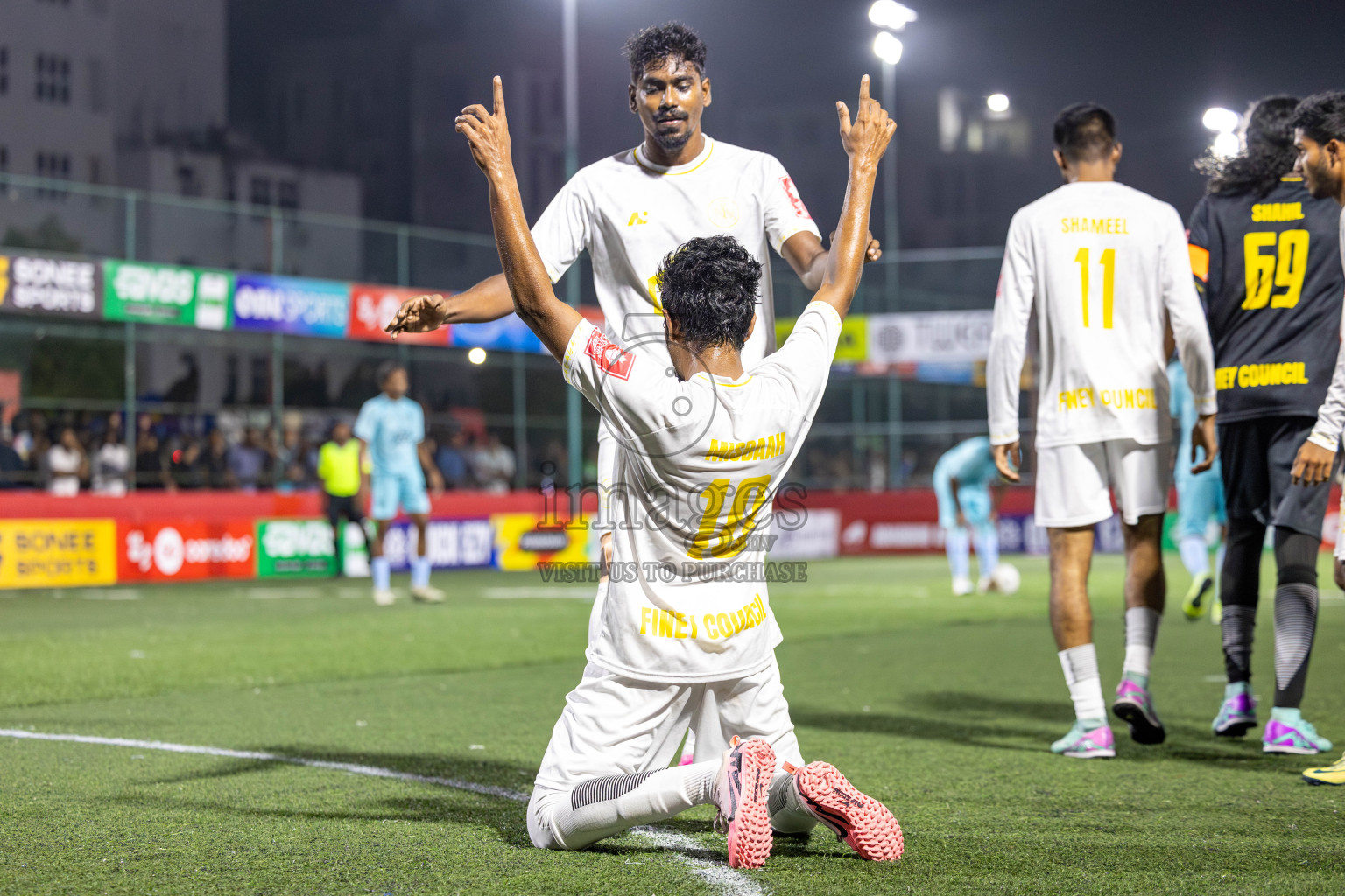 HDg Finey vs HDh Makunudhoo in Day 13 of Golden Futsal Challenge 2025 was held on Friday, 17th January 2025, in Hulhumale', Maldives 
Photos: Hassan Simah / images.mv