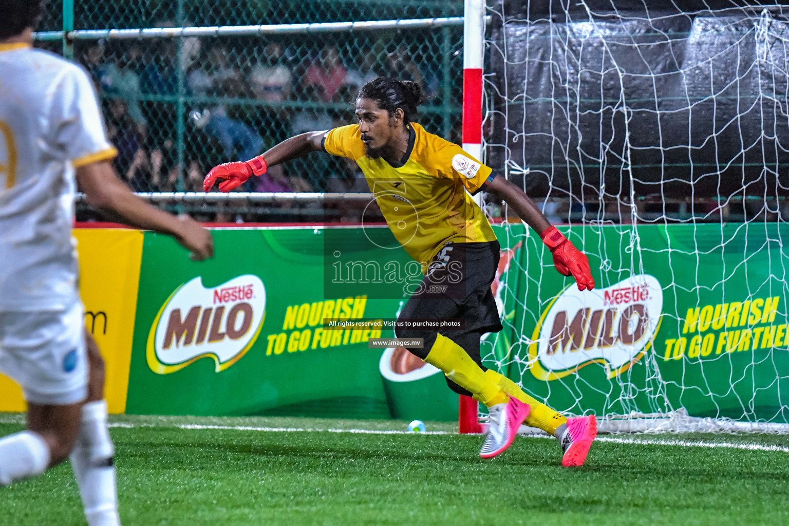 Team Fenaka vs Team Civil Court in Club Maldives Cup 2022 was held in Hulhumale', Maldives on Friday, 14th October 2022. Photos: Nausham Waheed / images.mv