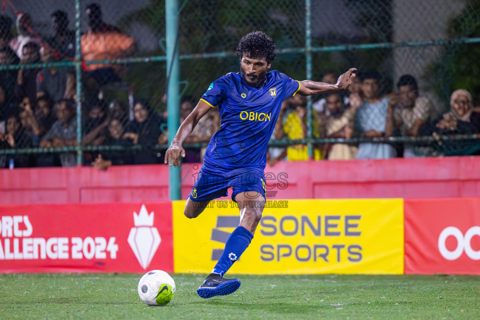 B Eydhafushi vs Lh Kurendhoo on Day 34 of Golden Futsal Challenge 2024 was held on Monday, 19th February 2024, in Hulhumale', Maldives
Photos: Mohamed Mahfooz Moosa / images.mv