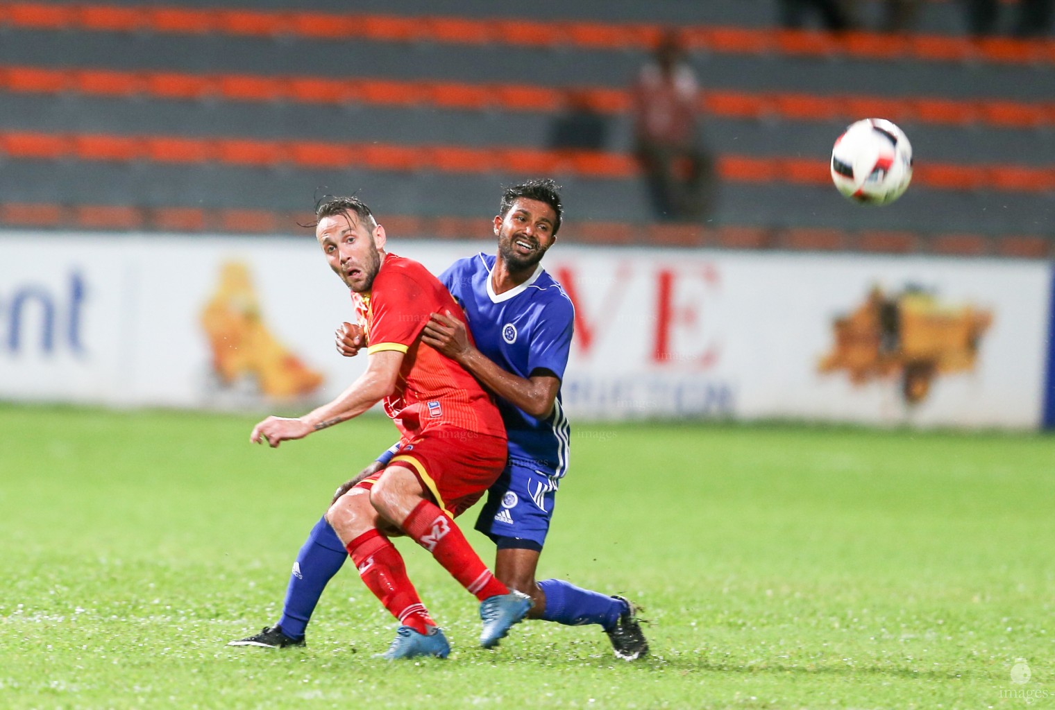 New Radiant vs Victory in STO Male' League in Male', Maldives, Friday, March 03, 2017.(Images.mv Photo/ Hussain Sinan).  New Radiant won the game by 3 -1. 
