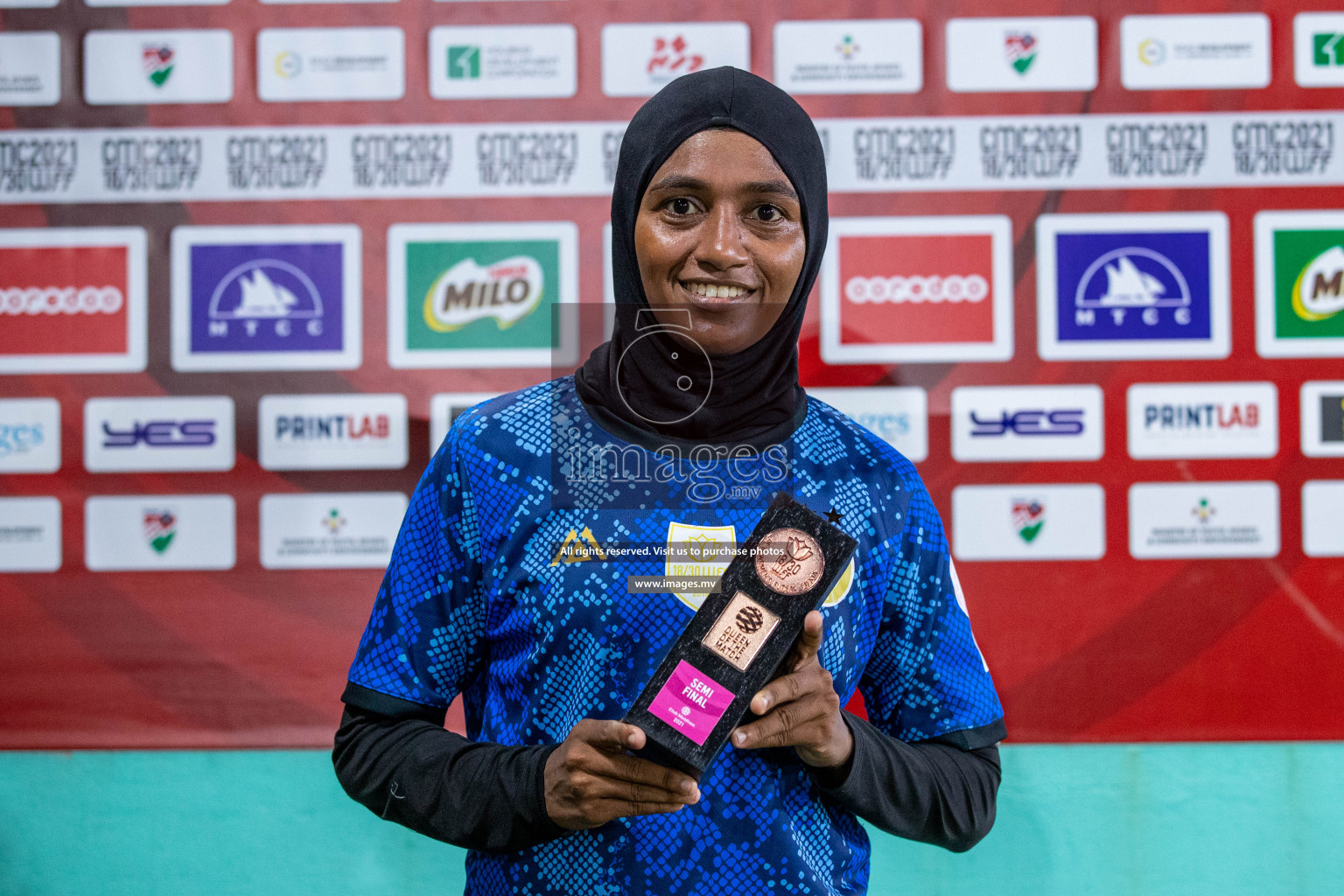 MPL vs Police Club in the Semi Finals of 18/30 Women's Futsal Fiesta 2021 held in Hulhumale, Maldives on 14th December 2021. Photos: Ismail Thoriq / images.mv