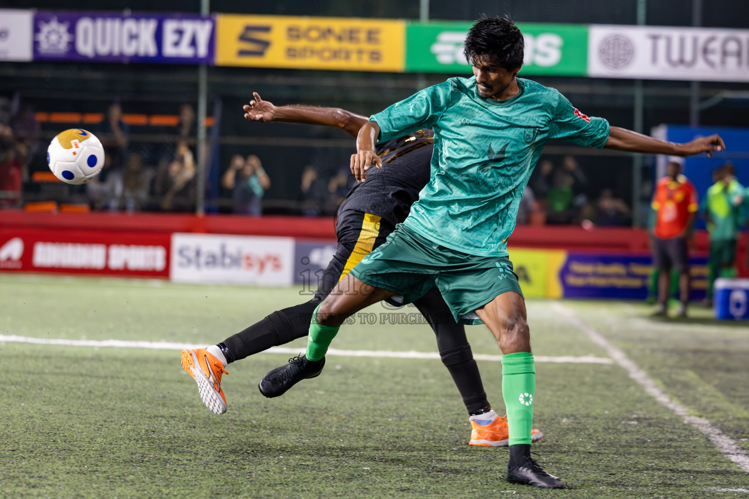 HDh Nolhivaranfaru vs HDh Hanimaadhoo in Day 9 of Golden Futsal Challenge 2025 was held on Monday, 13th January 2025, in Hulhumale', Maldives
Photos: Ismail Thoriq / images.mv