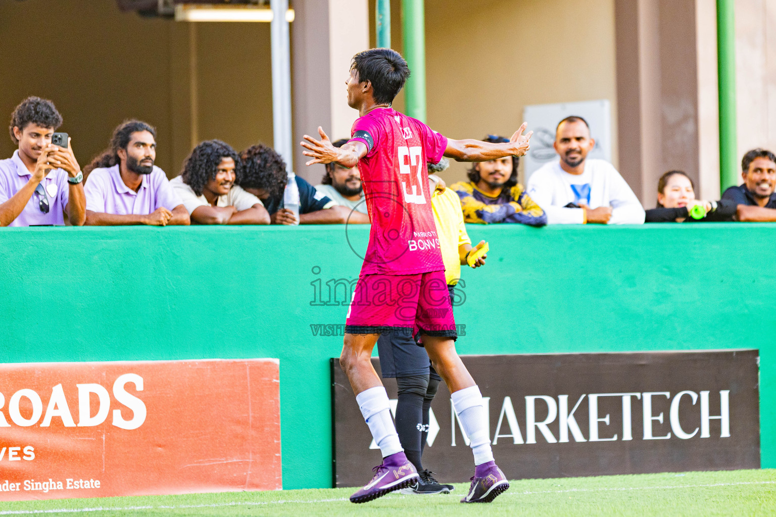 Velassaru vs JW Marriott in Resort League 2025 (South Male Zone) day 6 was held on Friday, 3rd October 2025 in Crossroads's Maldives, Photos: Areef Adam / images.mv