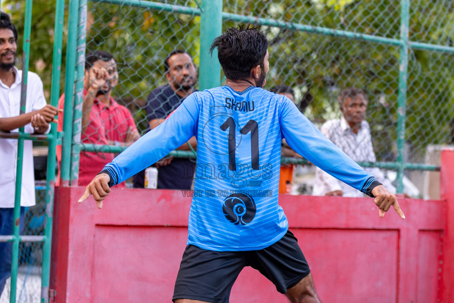 GDh. Gadhdhoo  VS  GDh. Hoandedhdhoo in Day 12 of Golden Futsal Challenge 2024 was held on Friday, 26th January 2024, in Hulhumale', Maldives 
Photos: Hassan Simah / images.mv