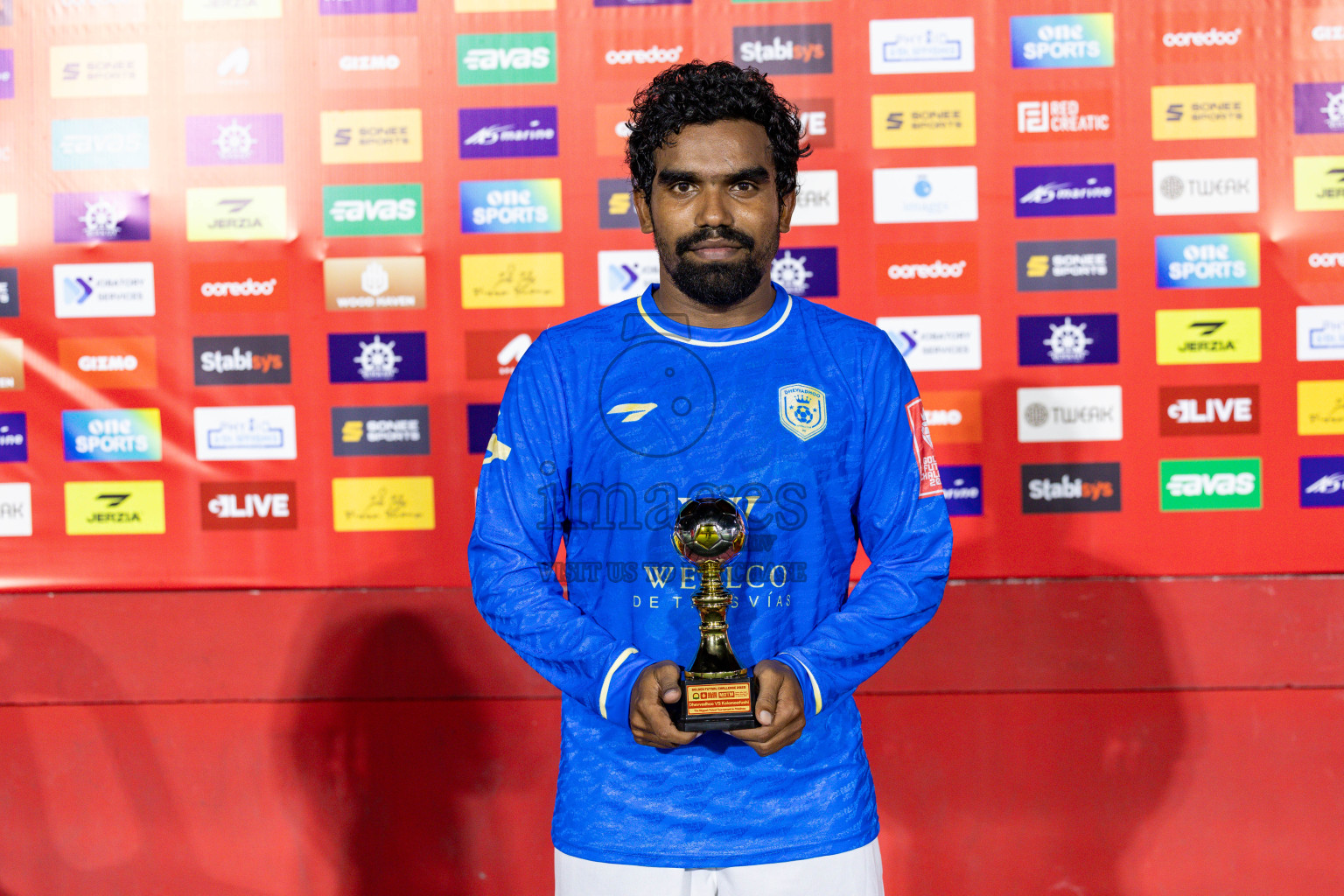 GA Dhevvadhoo vs GA Kolamaafushi in Day 8 of Golden Futsal Challenge 2025 was held on Sunday, 12th January 2025, in Hulhumale', Maldives
Photos: Ismail Thoriq / images.mv