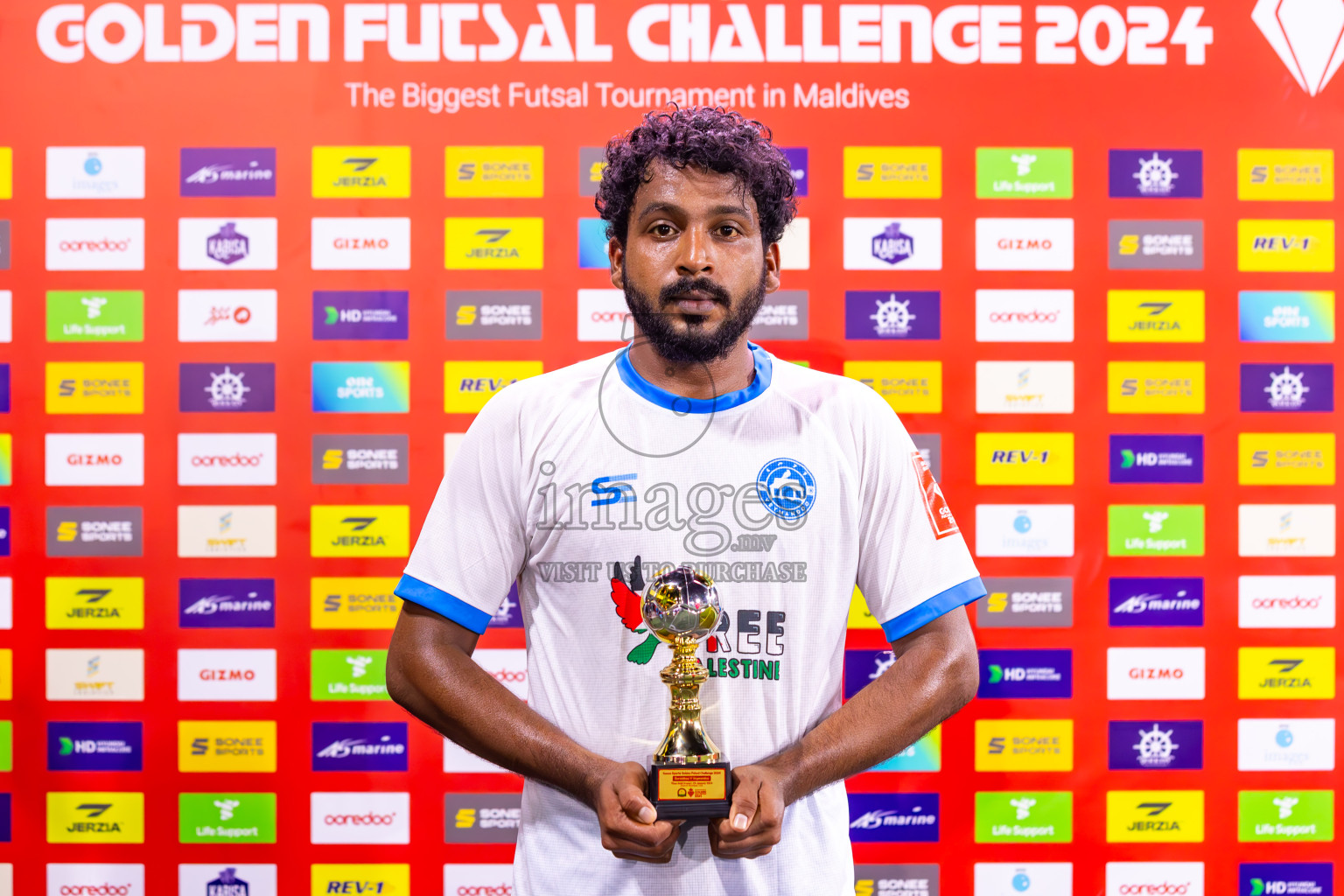 Th Guraidhoo vs Th Veymandoo in Day 15 of Golden Futsal Challenge 2024 was held on Monday, 29th January 2024, in Hulhumale', Maldives
Photos: Ismail Thoriq / images.mv