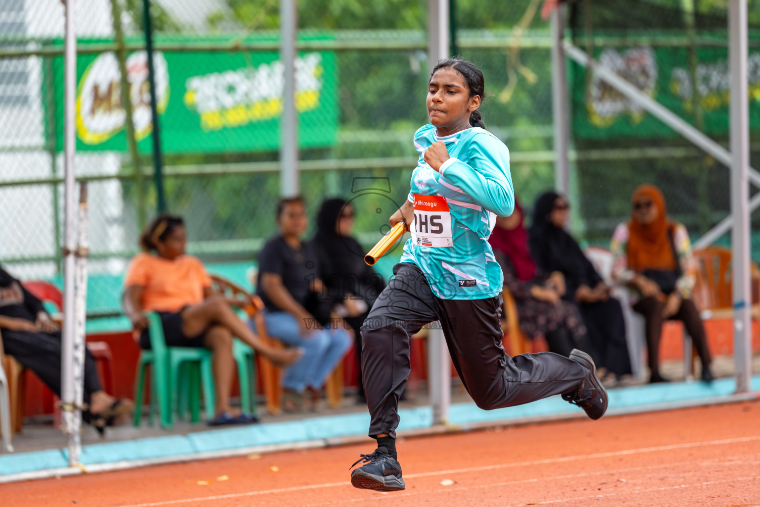 Day 6 of Inter-school Athletics Championship 2025 held in Ekuveni Synthetic Track, Male', Maldives on Sunday, 12th October 2025. Photos by: Ismail Thoriq / Images.mv