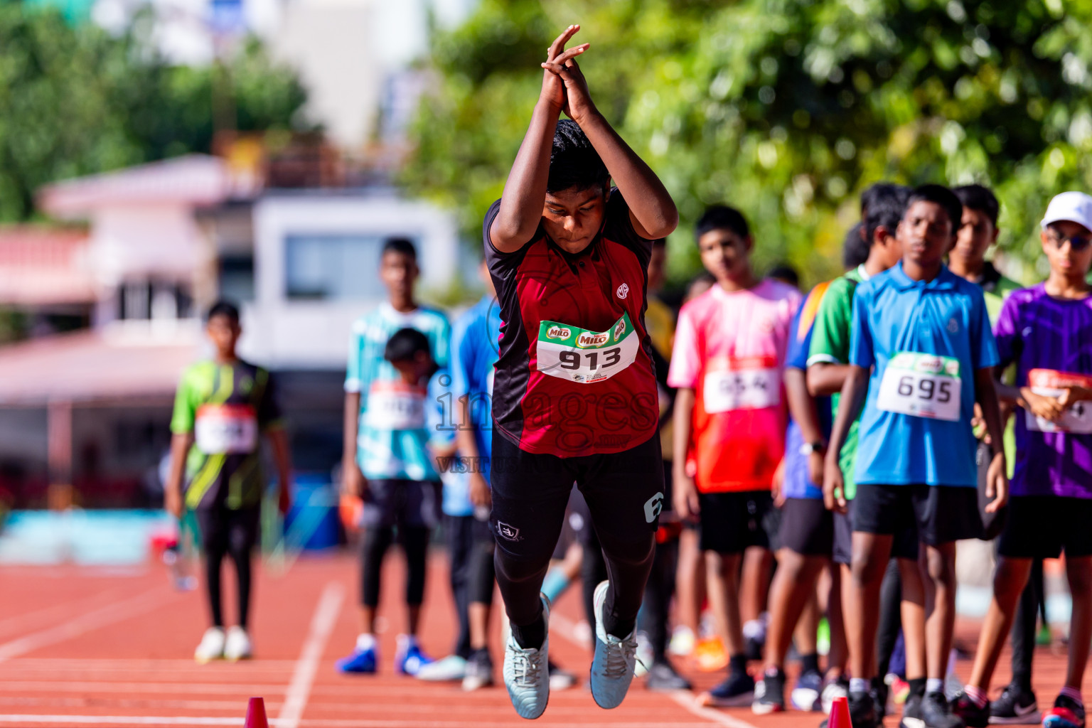 Day 1 of Inter-school Athletics Championship 2025 held in Ekuveni Synthetic Track, Male', Maldives on Monday, 06th October 2025. Photos by: Nausham Waheed / Images.mv