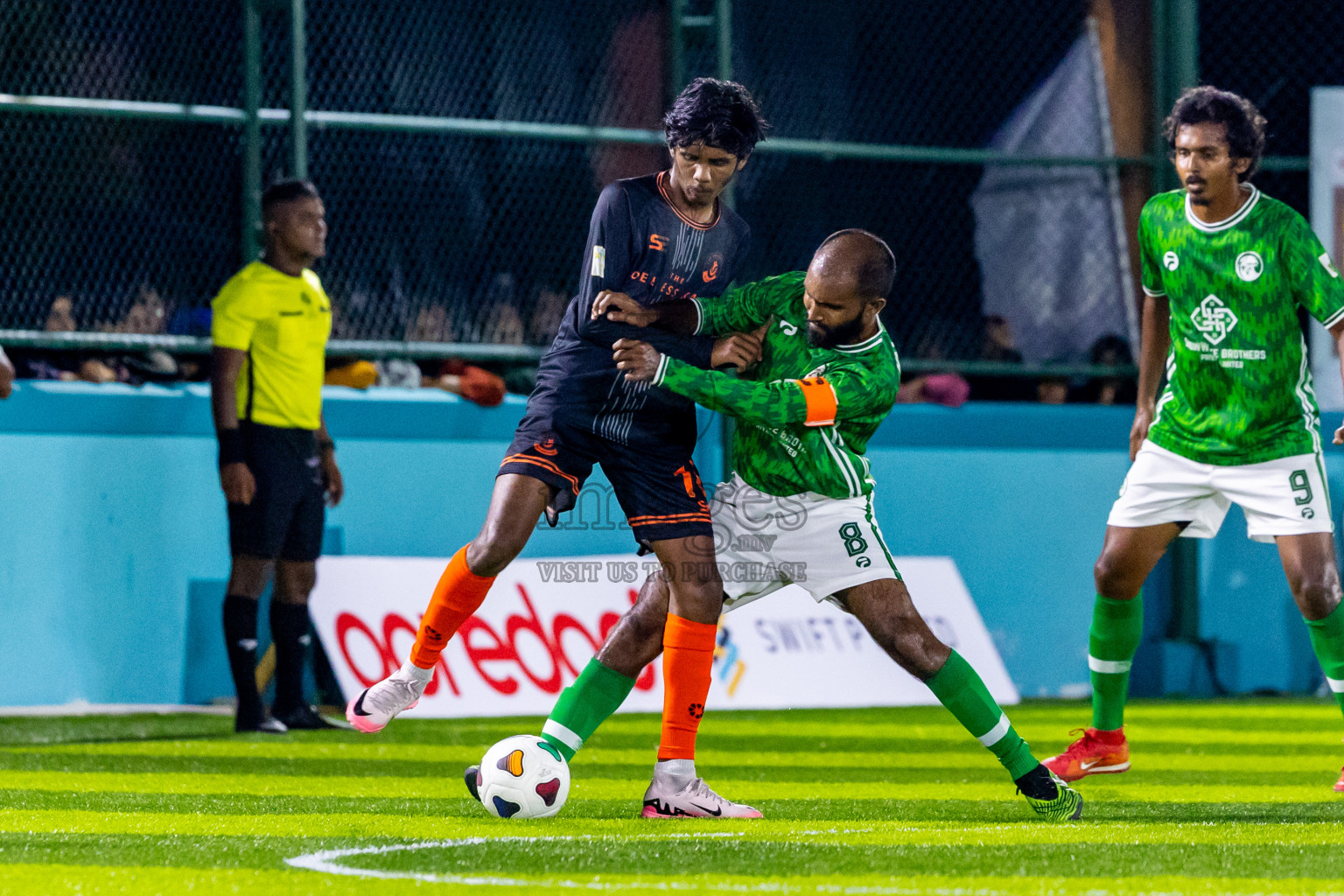 Dee Ess Kay vs FC Baaz in Day 1 of Laamehi Dhiggaru Ekuveri Futsal Challenge 2024 was held on Friday, 26th July 2024, at Dhiggaru Futsal Ground, Dhiggaru, Maldives Photos: Nausham Waheed / images.mv