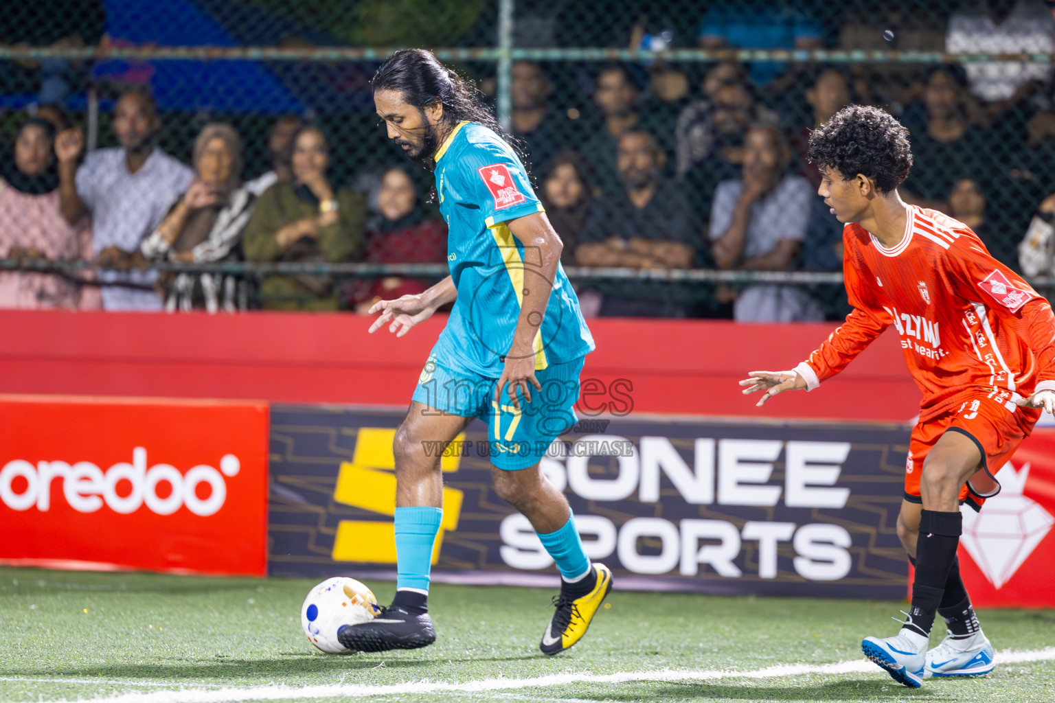 L Maavah VS L Gan in Day 8 of Golden Futsal Challenge 2025 was held on Sunday, 12th January 2025, in Hulhumale', Maldives
Photos: Ismail Thoriq / images.mv