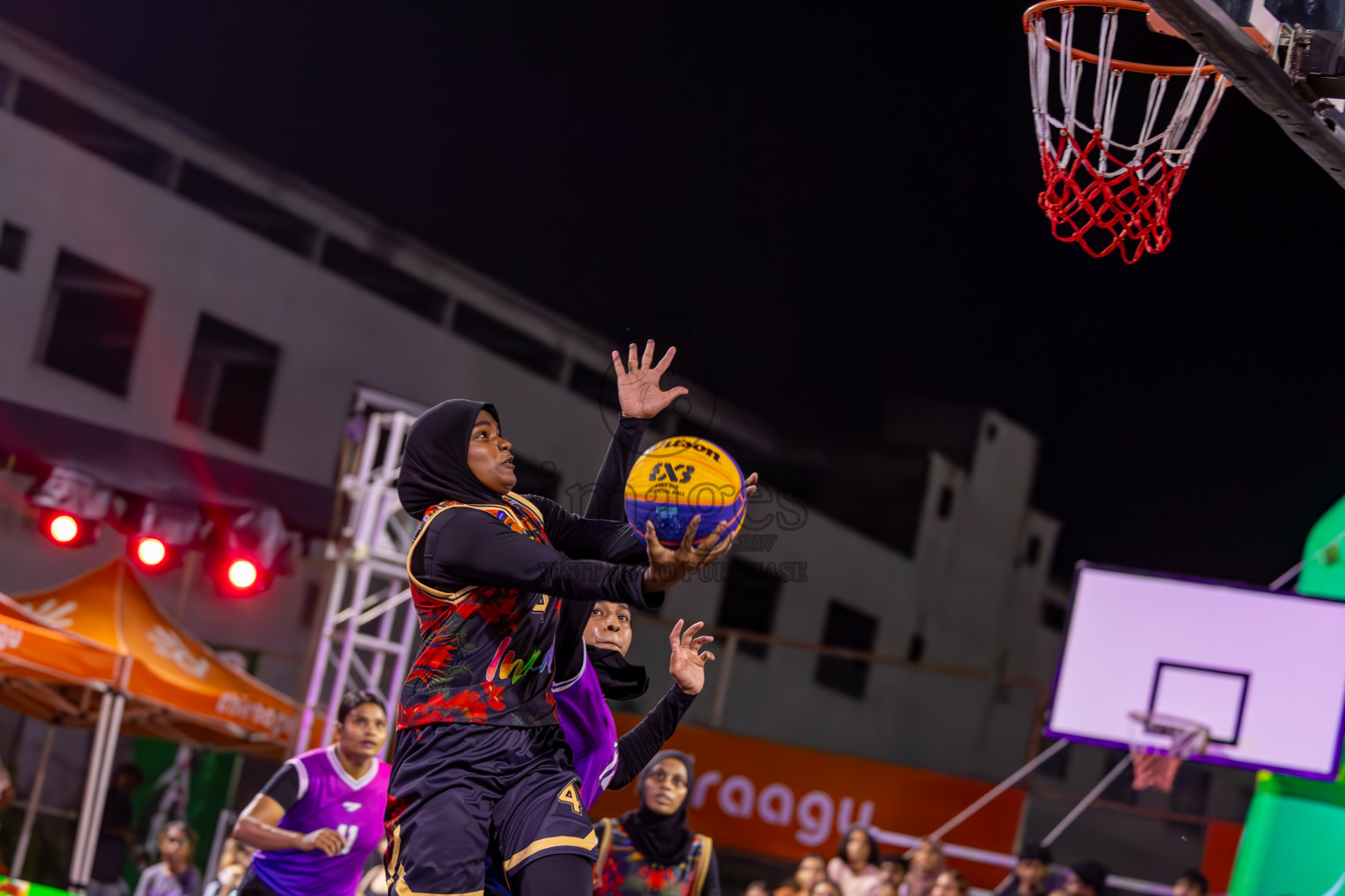 Final Day of MILO Ramadan 3x3 Challenge 2024 was held in Ekuveni Outdoor Basketball Court at Male', Maldives on Tuesday, 19th March 2024.
Photos: Ismail Thoriq / images.mv