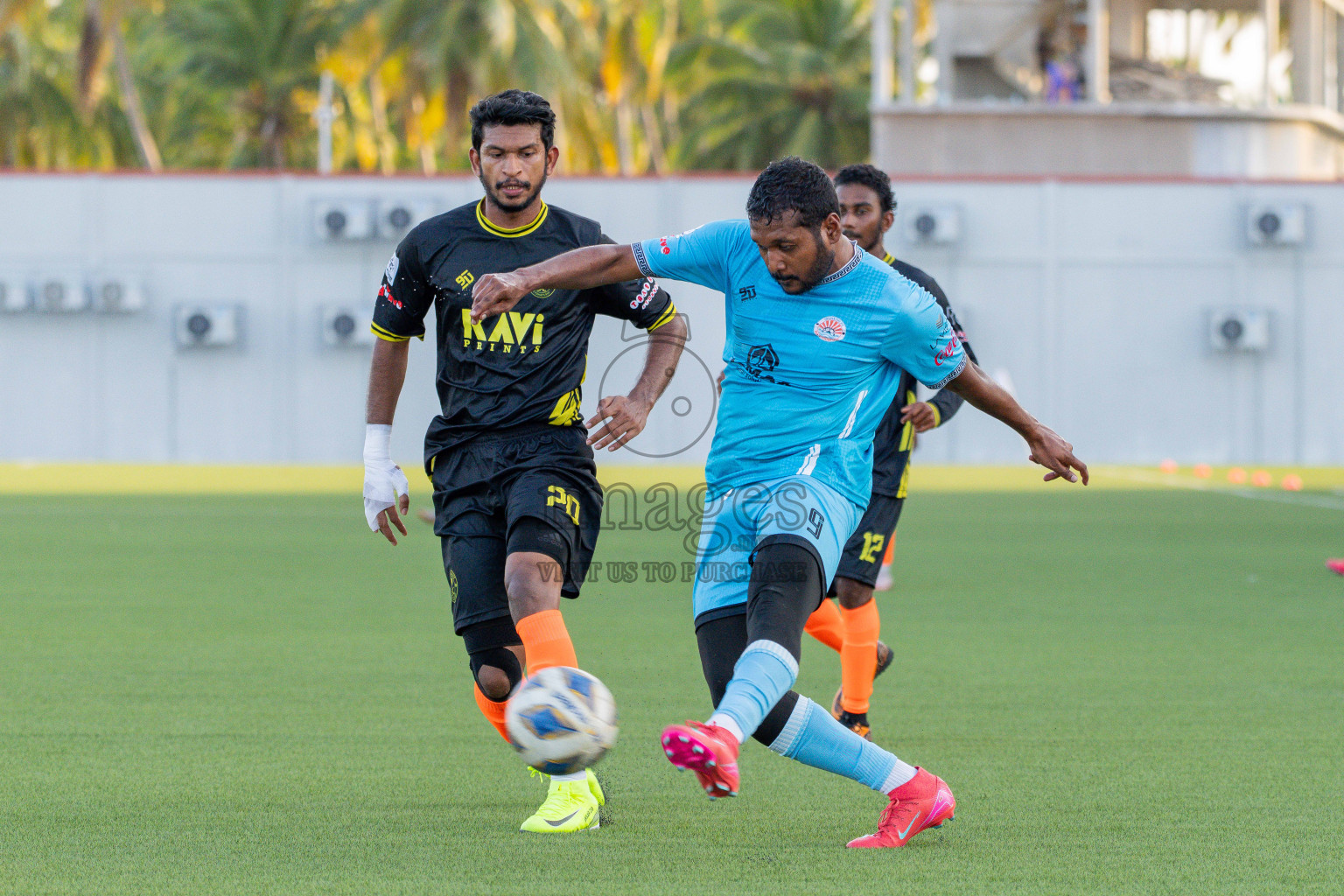 Irumathi FC VS Middle East in Day 5 of Eydhafushi Cup 2025 held in Eydhafushi Football Stadium at B. Eydhafushi, Maldives on Tuesday, 9th September 2025. Photos: Arif Rasheed / images.mv