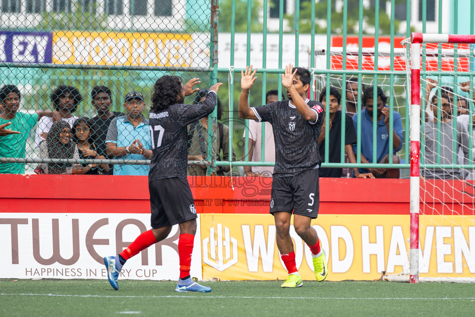 Dh Bandidhoo vs Dh Maaenboodhoo in Day 13 of Golden Futsal Challenge 2025 was held on Friday, 17th January 2025, in Hulhumale', Maldives Photos: Ismail Thoriq / images.mv