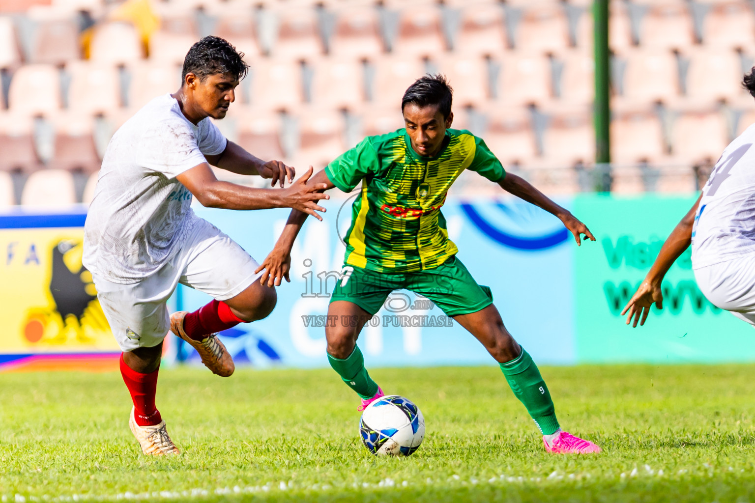 Maziya SRC vs Club Green Streets in Day 2 of Under 19 Youth Championship 2024 was held at National Stadium in Male', Maldives on Monday, 10th June 2024. Photos: Nausham Waheed / images.mv b