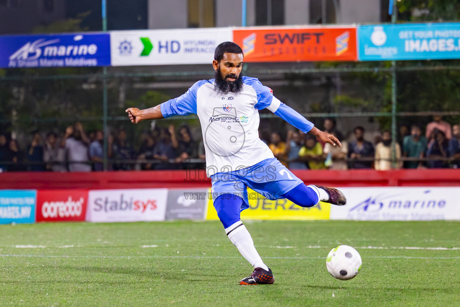 N Kendhikulhudhoo vs R Alifushi on Day 35 of Golden Futsal Challenge 2024 was held on Tuesday, 20th February 2024, in Hulhumale', Maldives
Photos: Mohamed Mahfooz Moosa, / images.mv