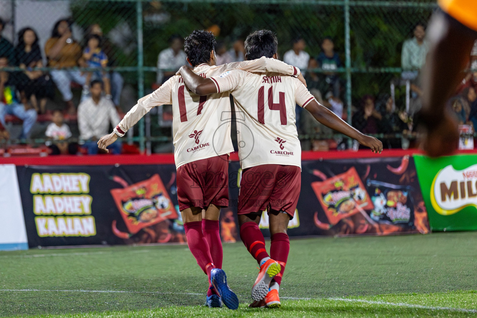 CLUB 220 vs HPSN in the Quarter Finals of Club Maldives Classic 2024 held in Rehendi Futsal Ground, Hulhumale', Maldives on Tuesday, 17th September 2024. 
Photos: Hassan Simah / images.mv