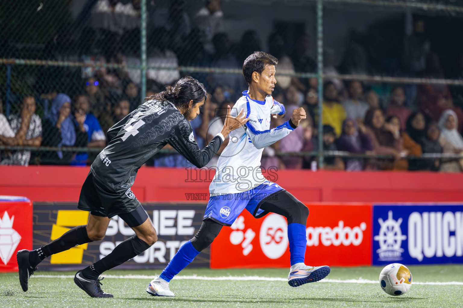 M Mulak vs M Veyvah in Day 8 of Golden Futsal Challenge 2025 was held on Sunday, 12th January 2025, in Hulhumale', Maldives
Photos: Ismail Thoriq / images.mv