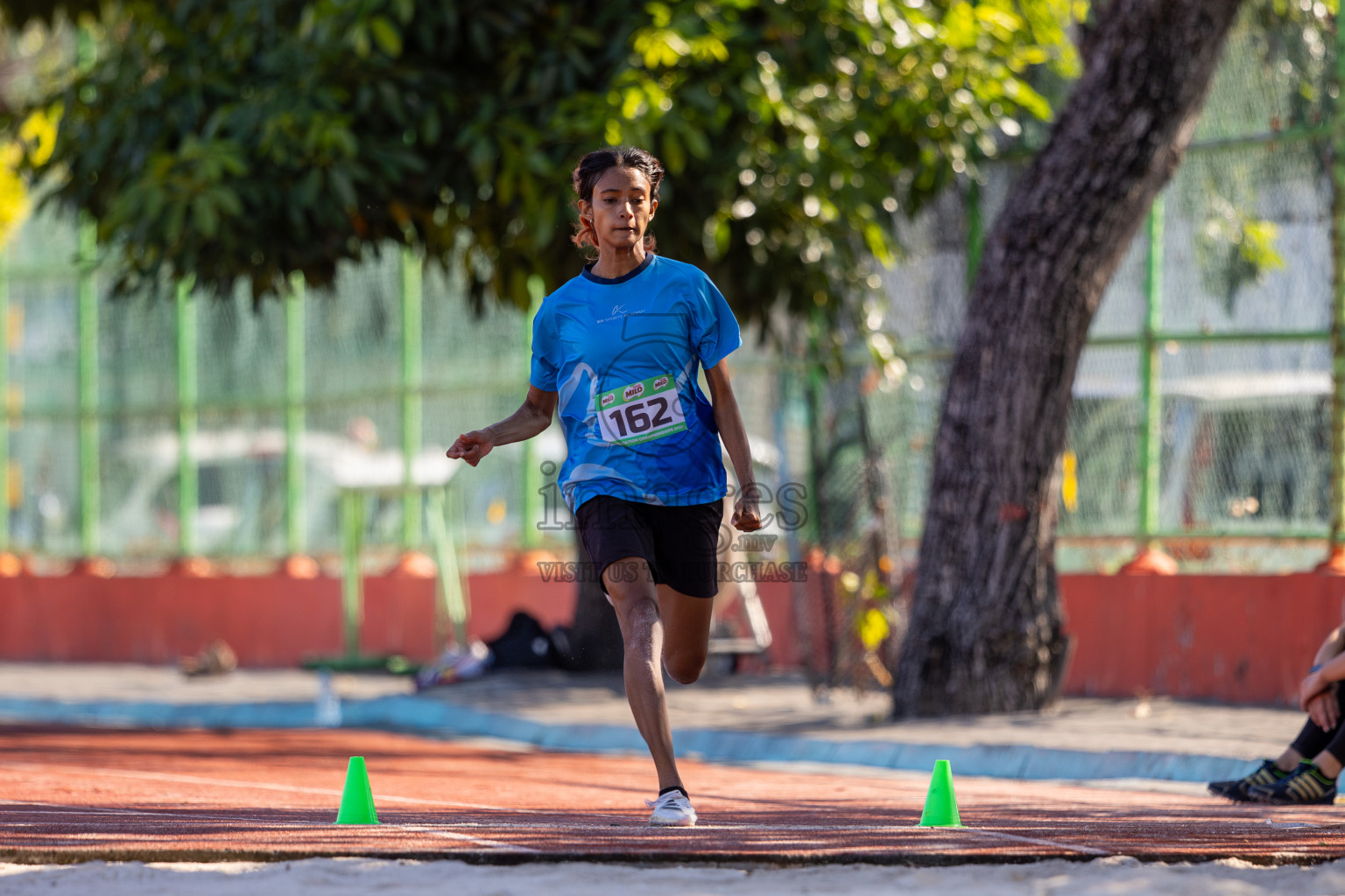 Day 1 of 12th Milo Association Championships was held in Ekuveni Track at Male', Maldives on Thursday, 24th April 2025.
Photos: Ismail Thoriq / images.mv