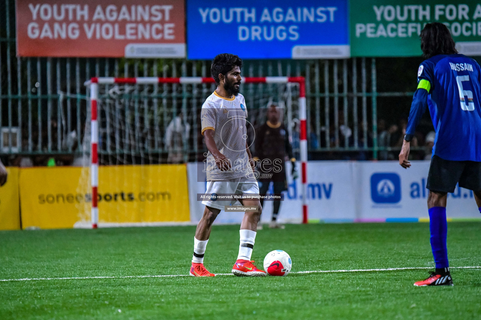 Team Fenaka vs Team Civil Court in Club Maldives Cup 2022 was held in Hulhumale', Maldives on Friday, 14th October 2022. Photos: Nausham Waheed / images.mv