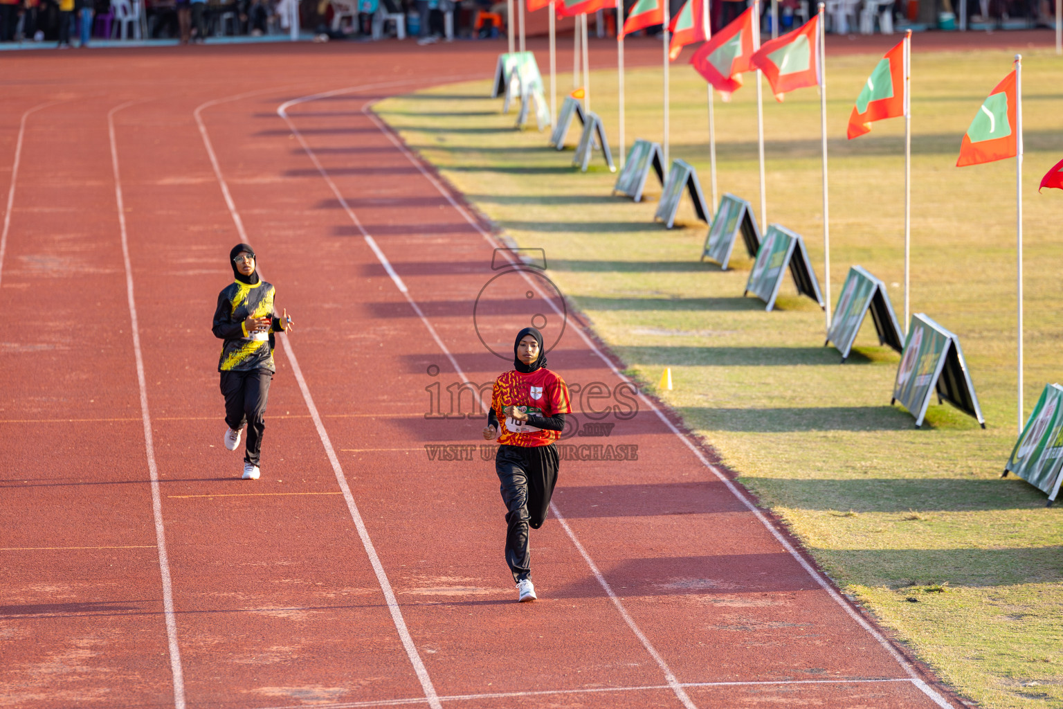Day 1 of Inter-school Athletics Championship 2025 held in Ekuveni Synthetic Track, Male', Maldives on Monday, 06th October 2025. Photos by: Ismail Thoriq / Images.mv