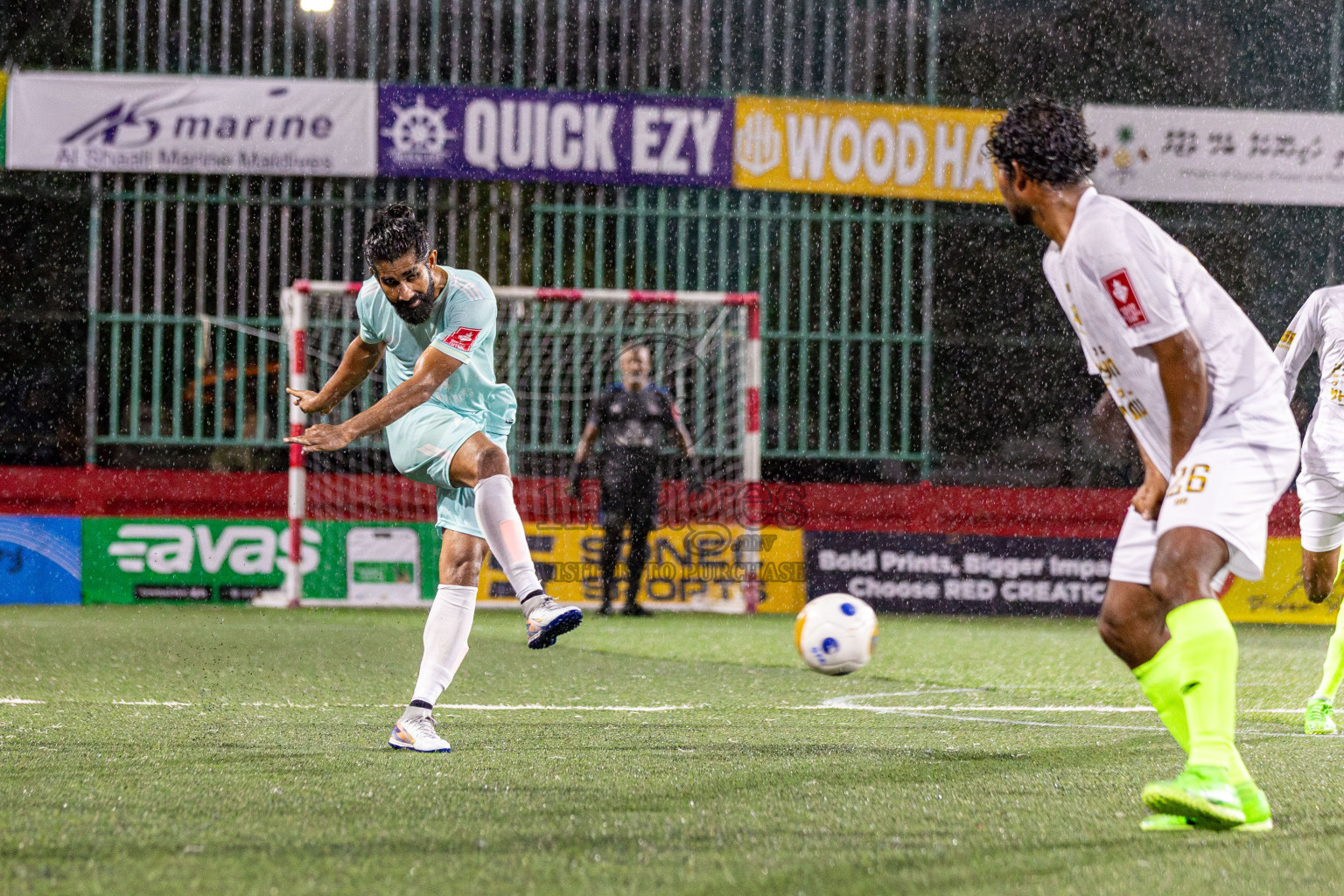 Lh. Hinnavaru VS Lh. Olhuvelifushi on Day 22 of Golden Futsal Challenge 2025 was held on Sunday, 26 January 2025, in Hulhumale', Maldives. 
Photos: Hassan Simah / images.mv